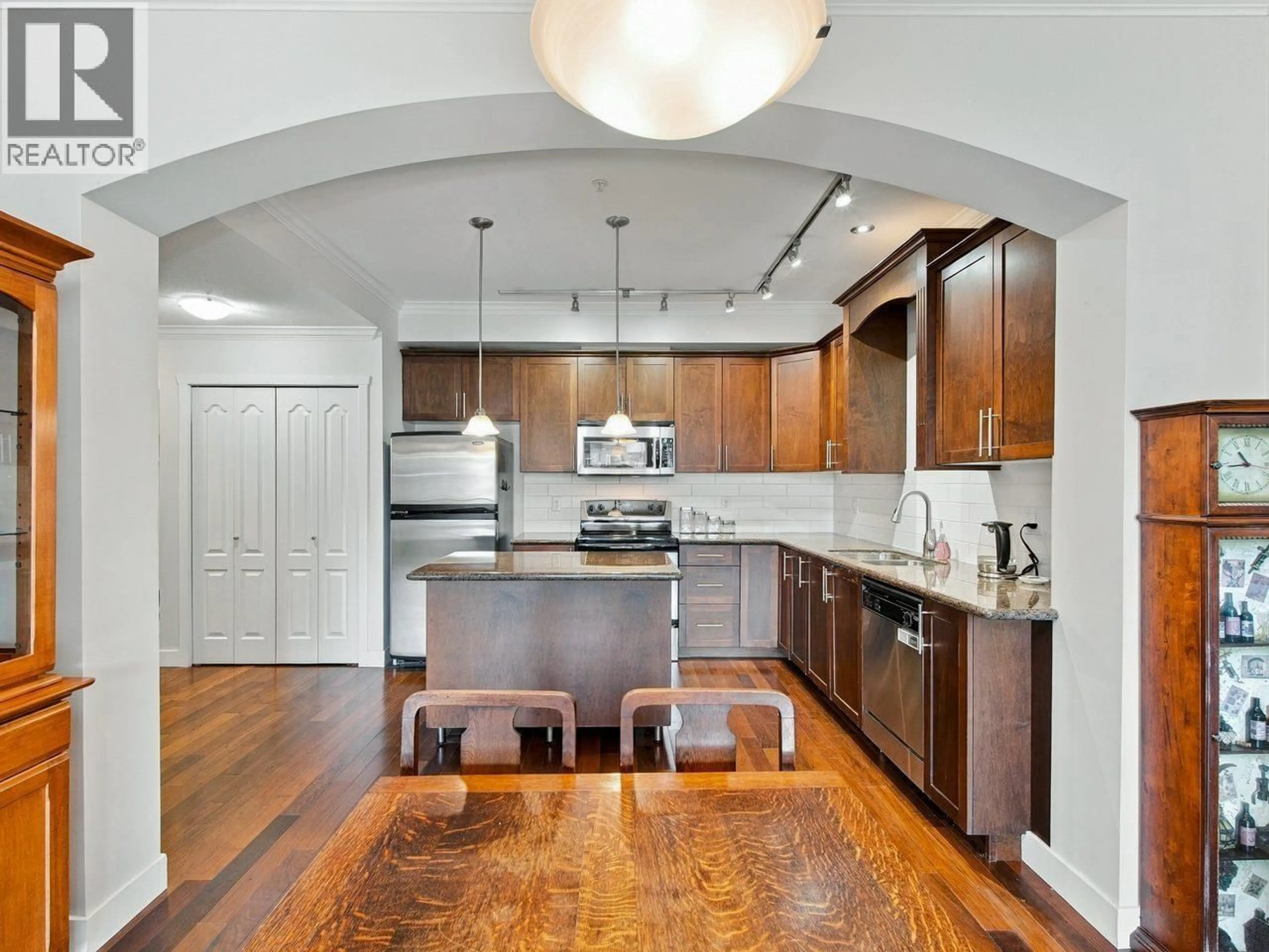 Open concept kitchen, unknown for 314 - 2627 SHAUGHNESSY STREET, Port Coquitlam British Columbia V3C0E1