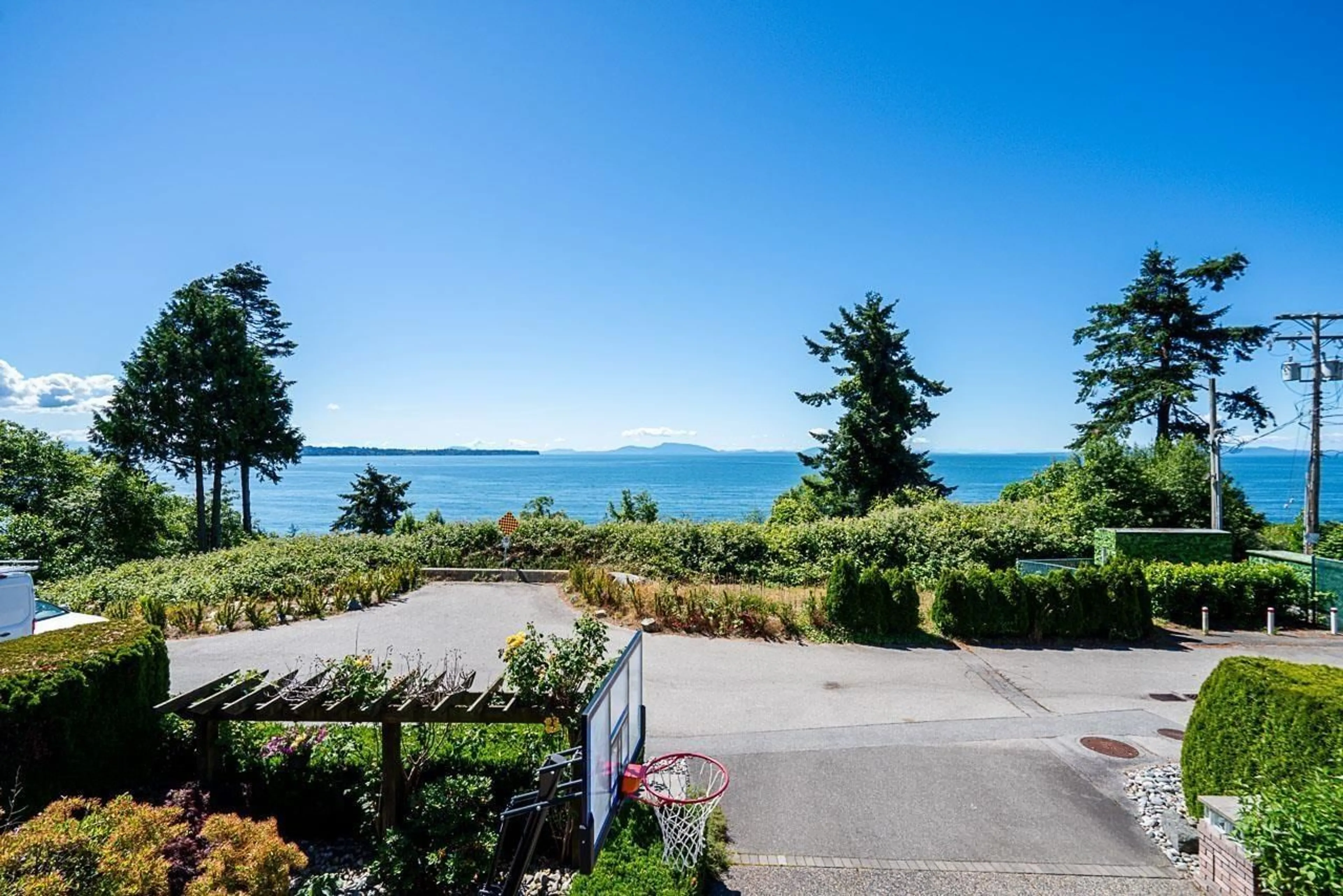 Unknown for 13289 12B AVENUE, Surrey British Columbia V4A1C2