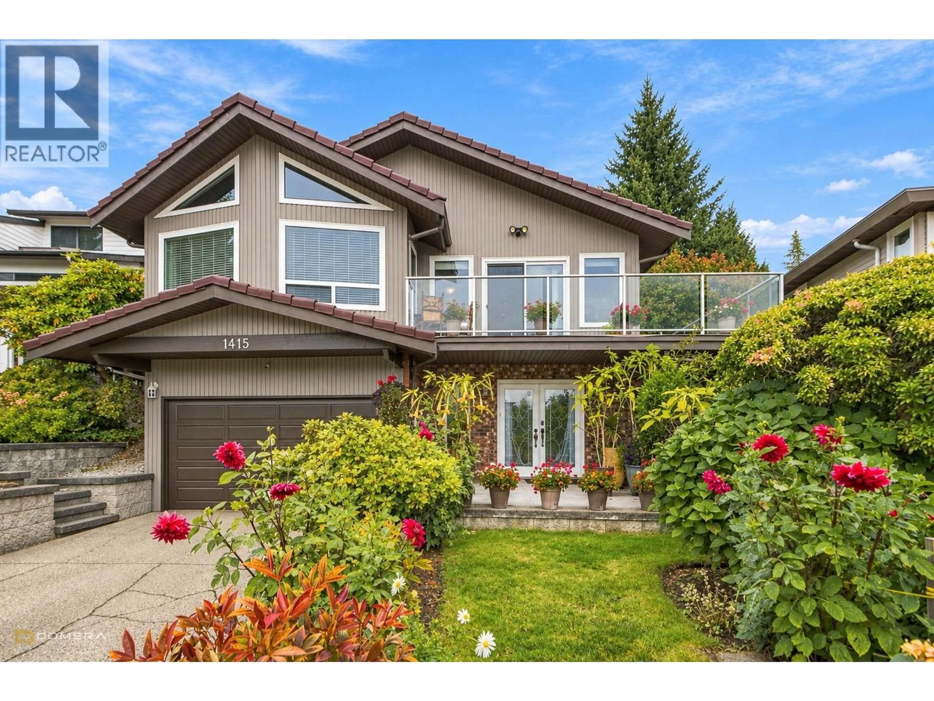 Home with vinyl exterior material, street for 1415 LANSDOWNE DRIVE, Coquitlam British Columbia V3E1Y5