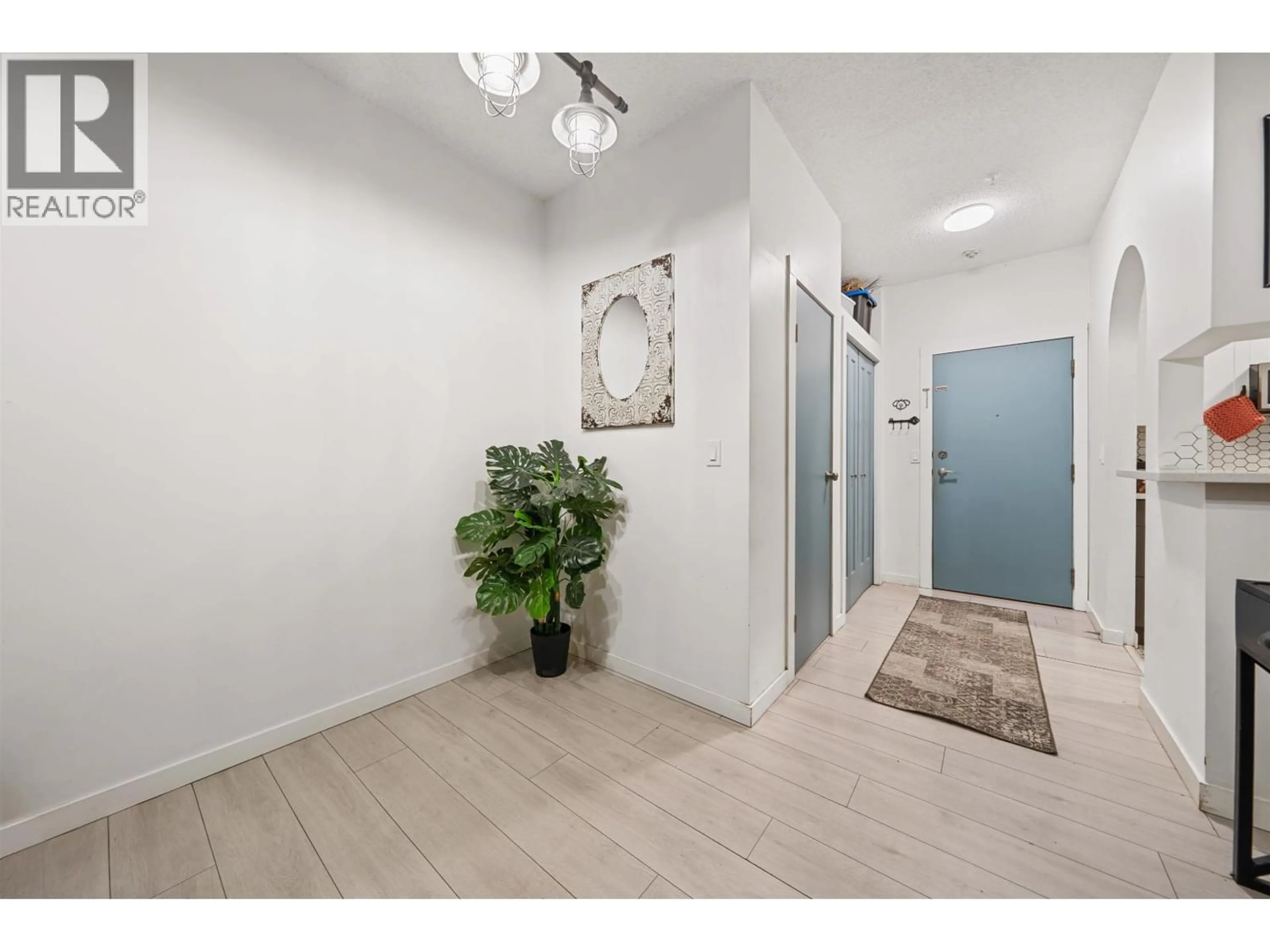 Unknown for 210 - 1924 COMOX STREET, Vancouver British Columbia V6G1R4