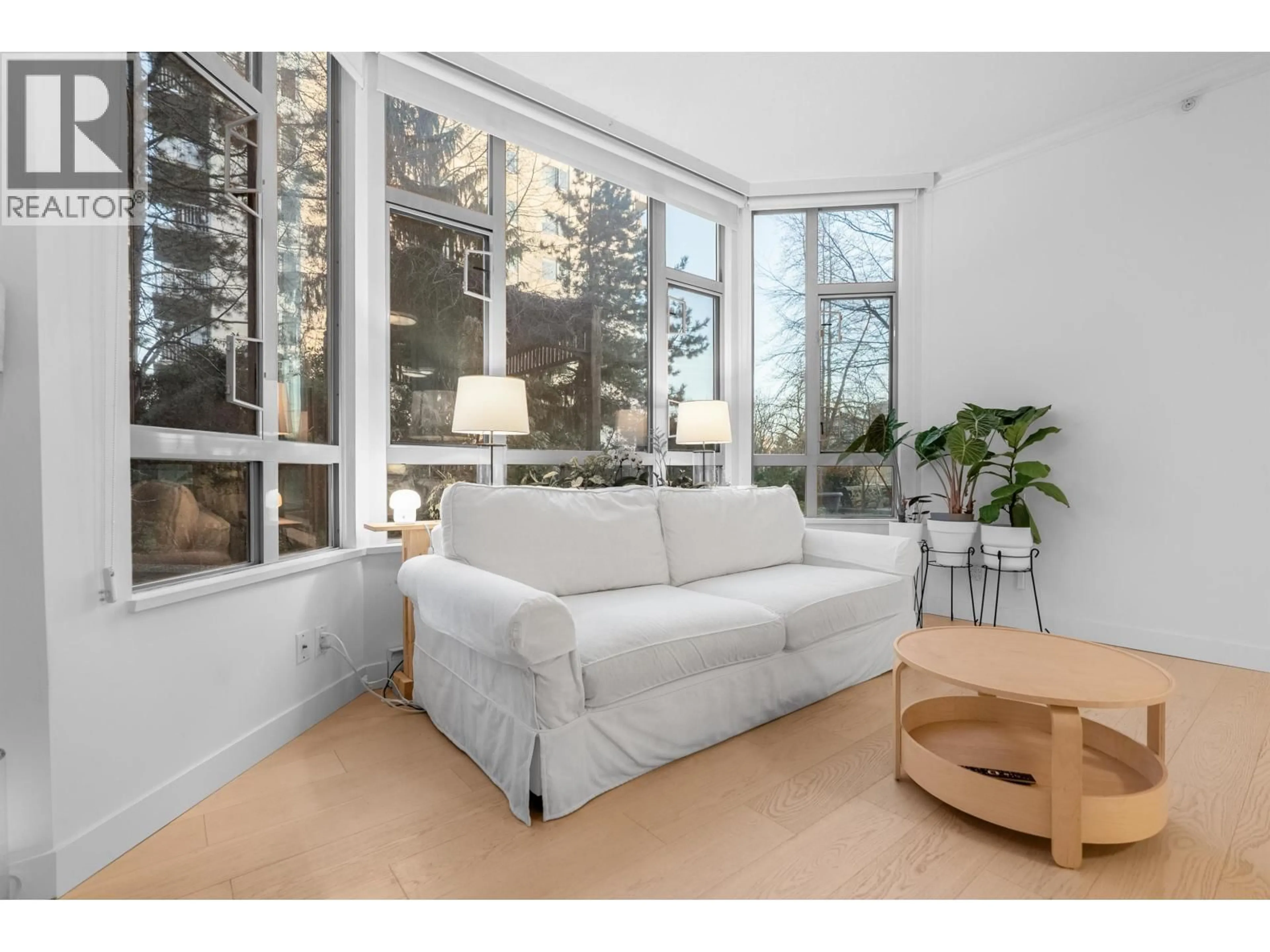 Unknown for 101 - 160 KEITH ROAD, North Vancouver British Columbia V7M3M2