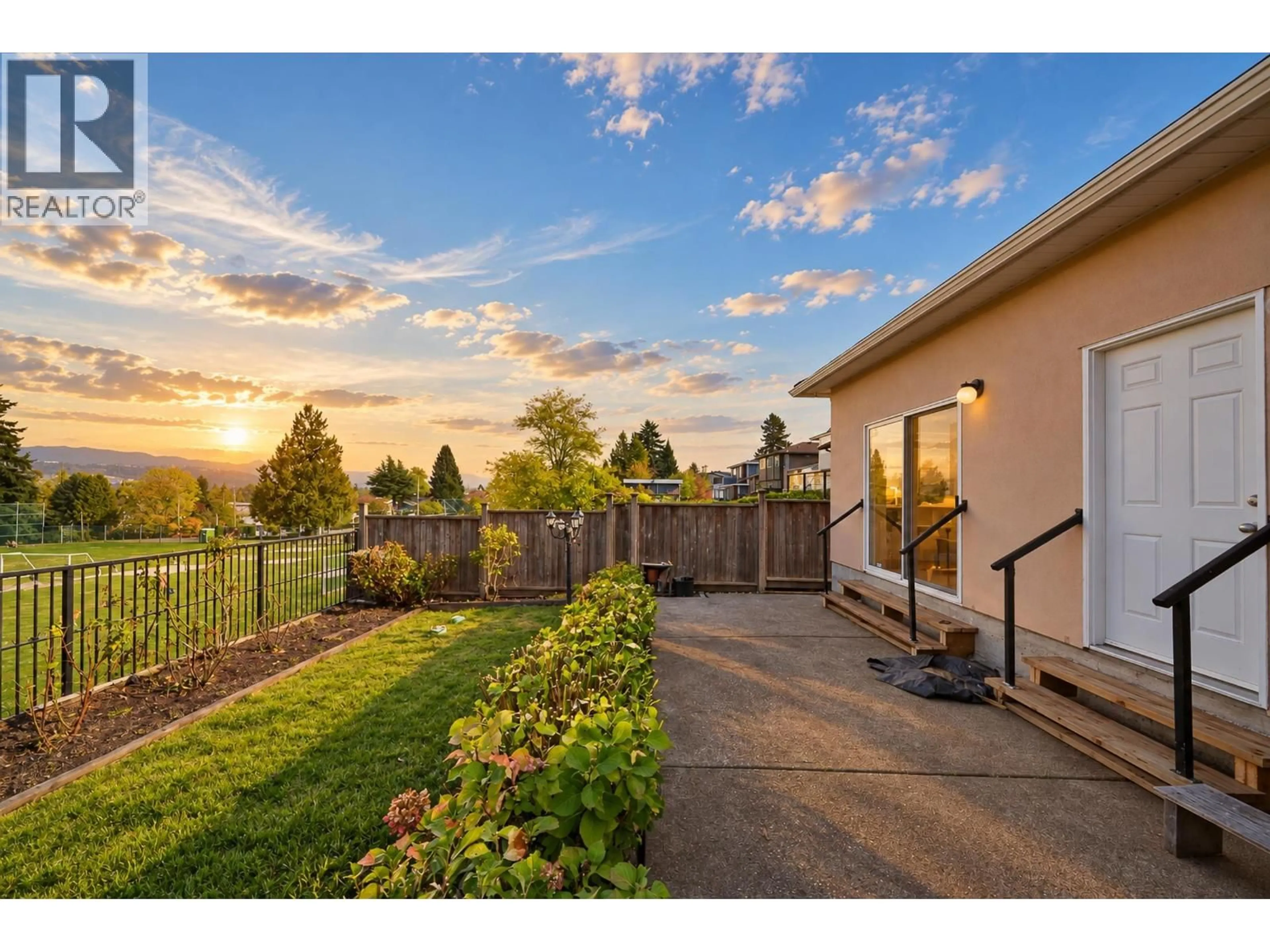 Unknown for 5755 BURNS PLACE, Burnaby British Columbia V5H1W8