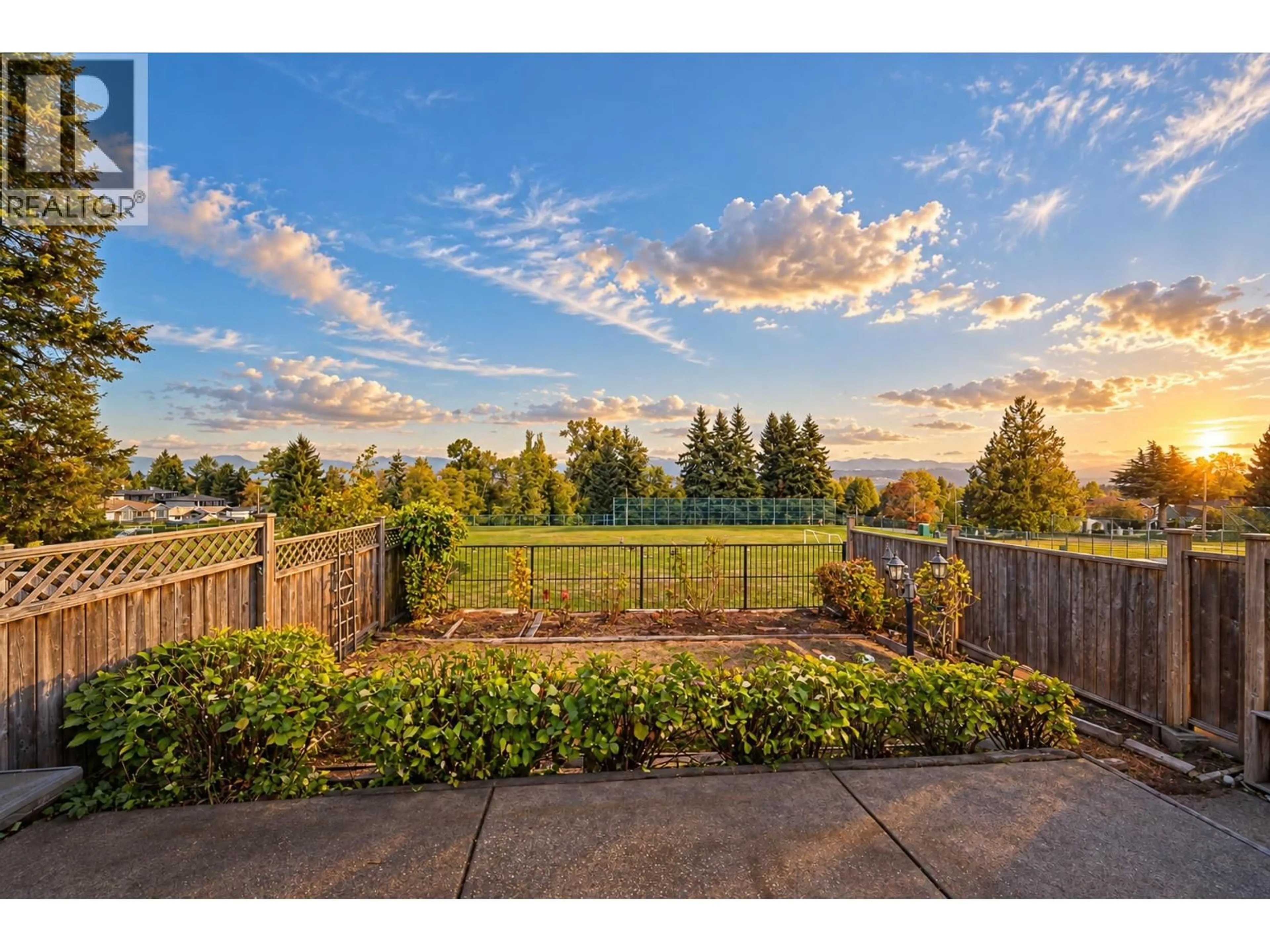 Unknown for 5755 BURNS PLACE, Burnaby British Columbia V5H1W8