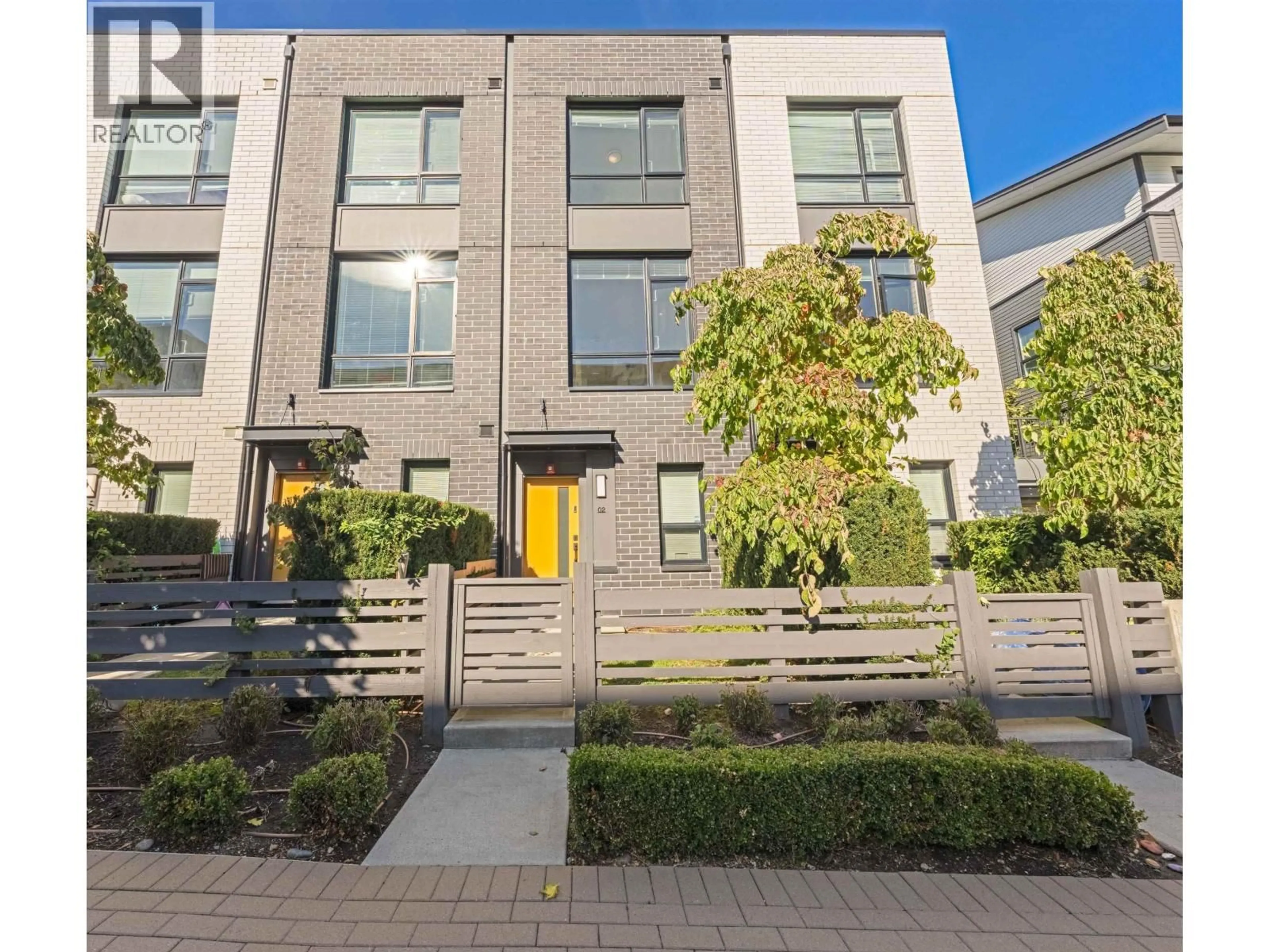 Unknown for 2 - 9739 UNIVERSITY CRESCENT, Burnaby British Columbia V5A0E8