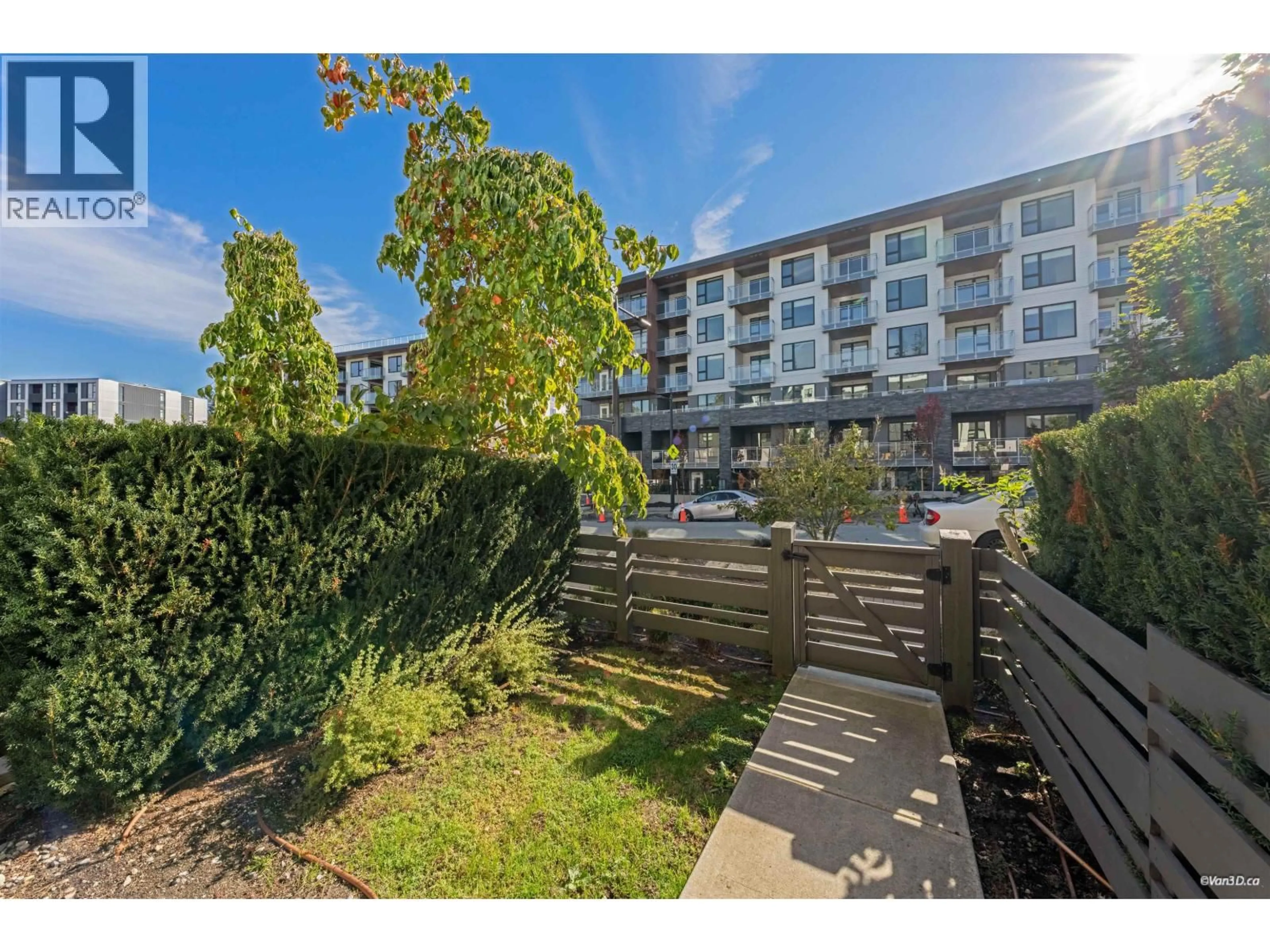 Unknown for 2 - 9739 UNIVERSITY CRESCENT, Burnaby British Columbia V5A0E8