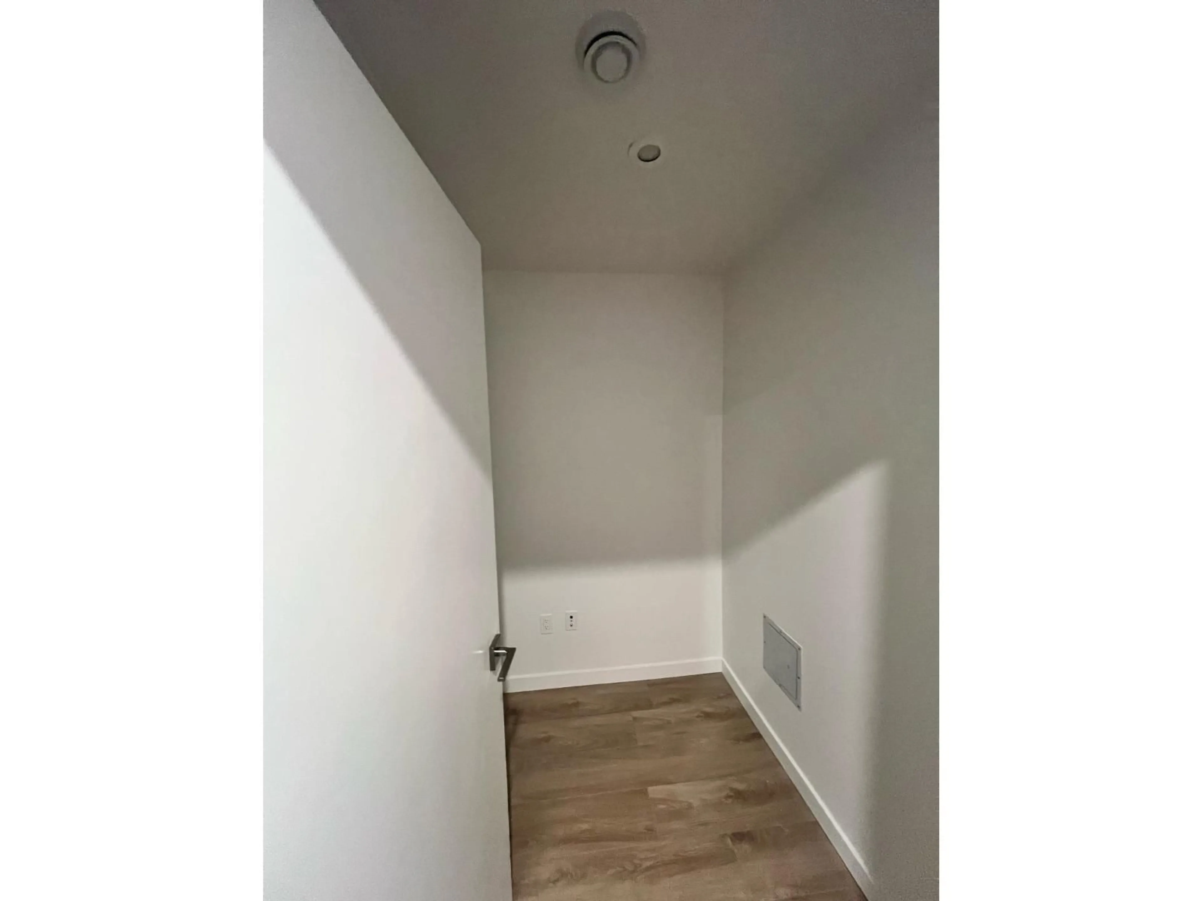 A pic of a room for 209 - 13838 108 AVENUE, Surrey British Columbia V3T0T8
