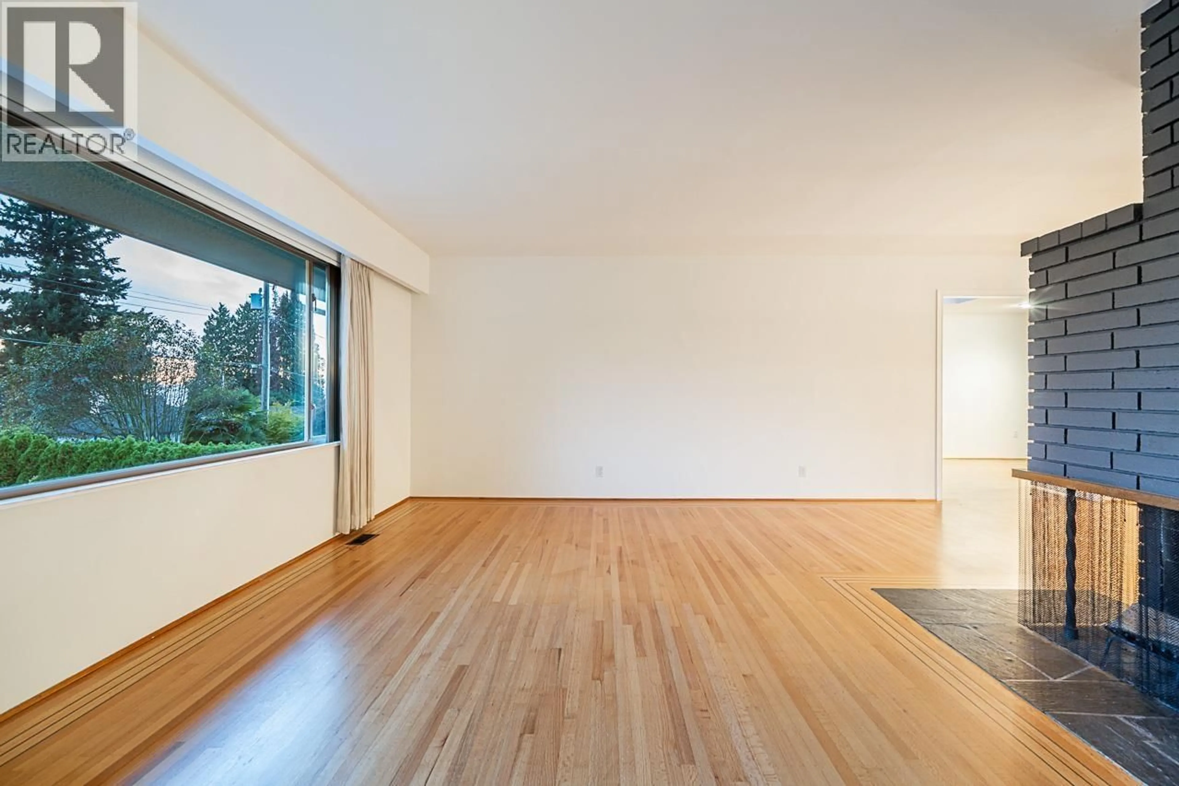 Unknown for 2265 INGLEWOOD AVENUE, West Vancouver British Columbia V7V1Z7