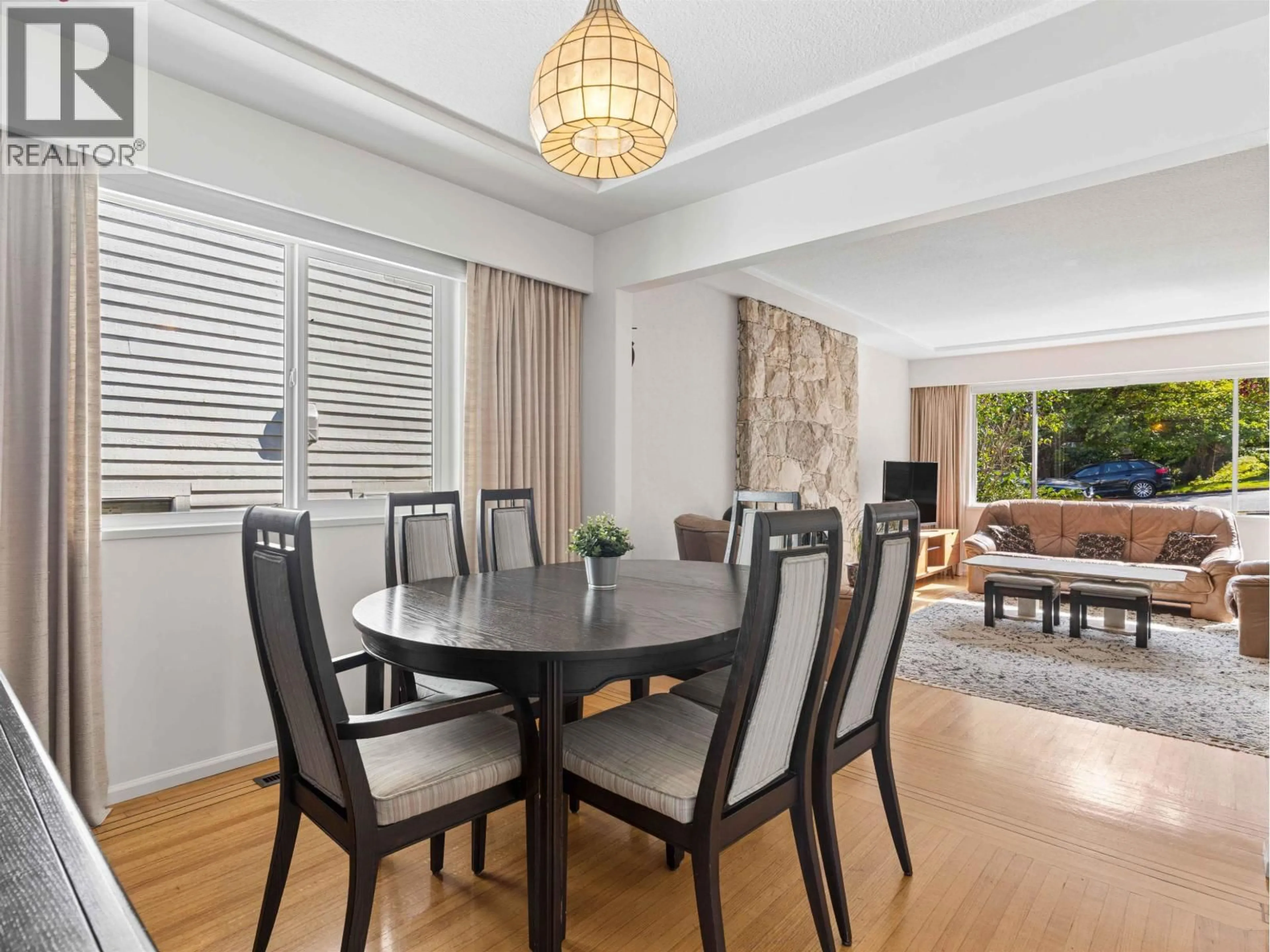 Unknown for 2925 24TH AVENUE, Vancouver British Columbia V6L1R5