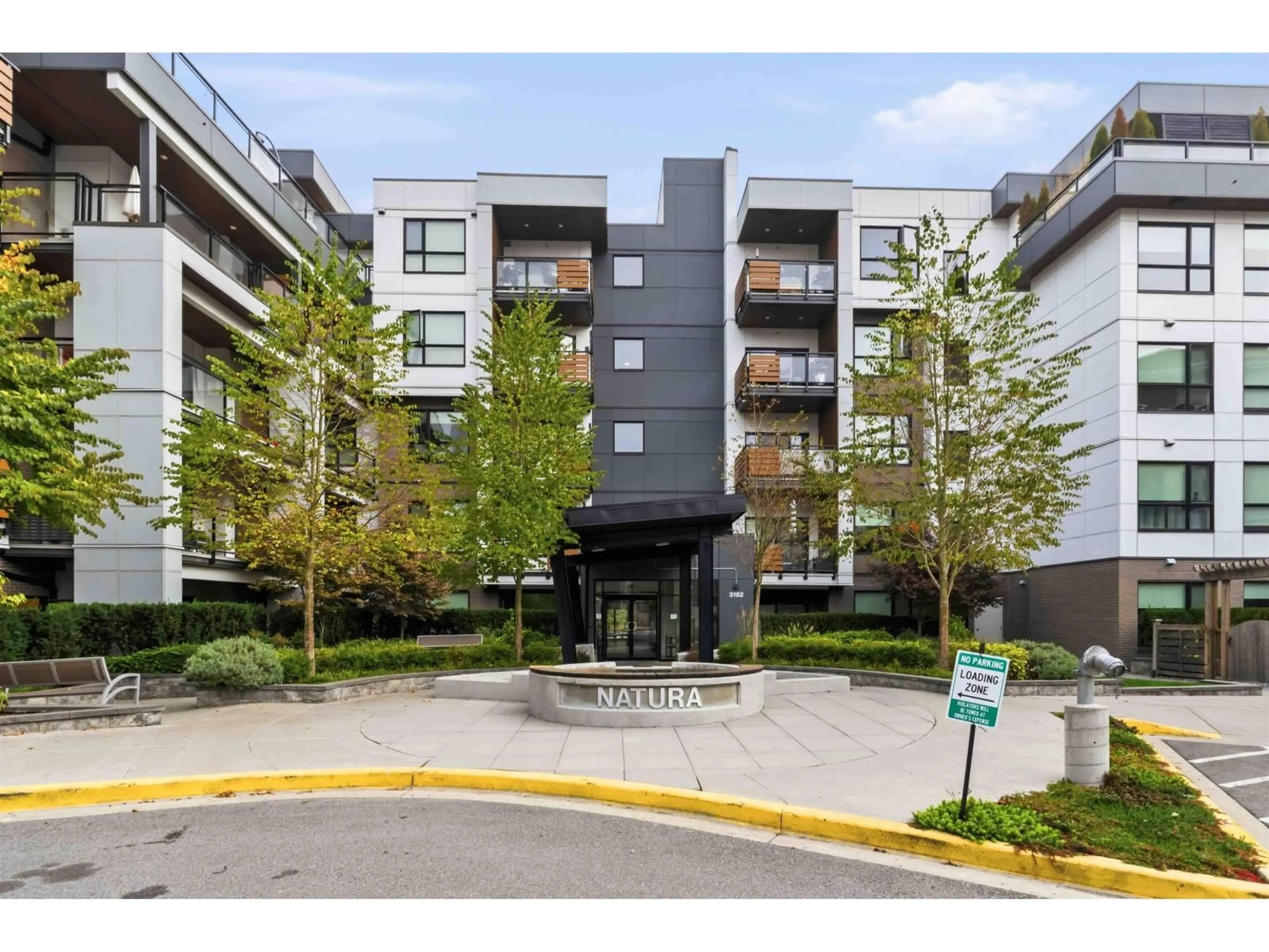 Unknown for 203 - 3182 GLADWIN ROAD, Abbotsford British Columbia V2T0K8