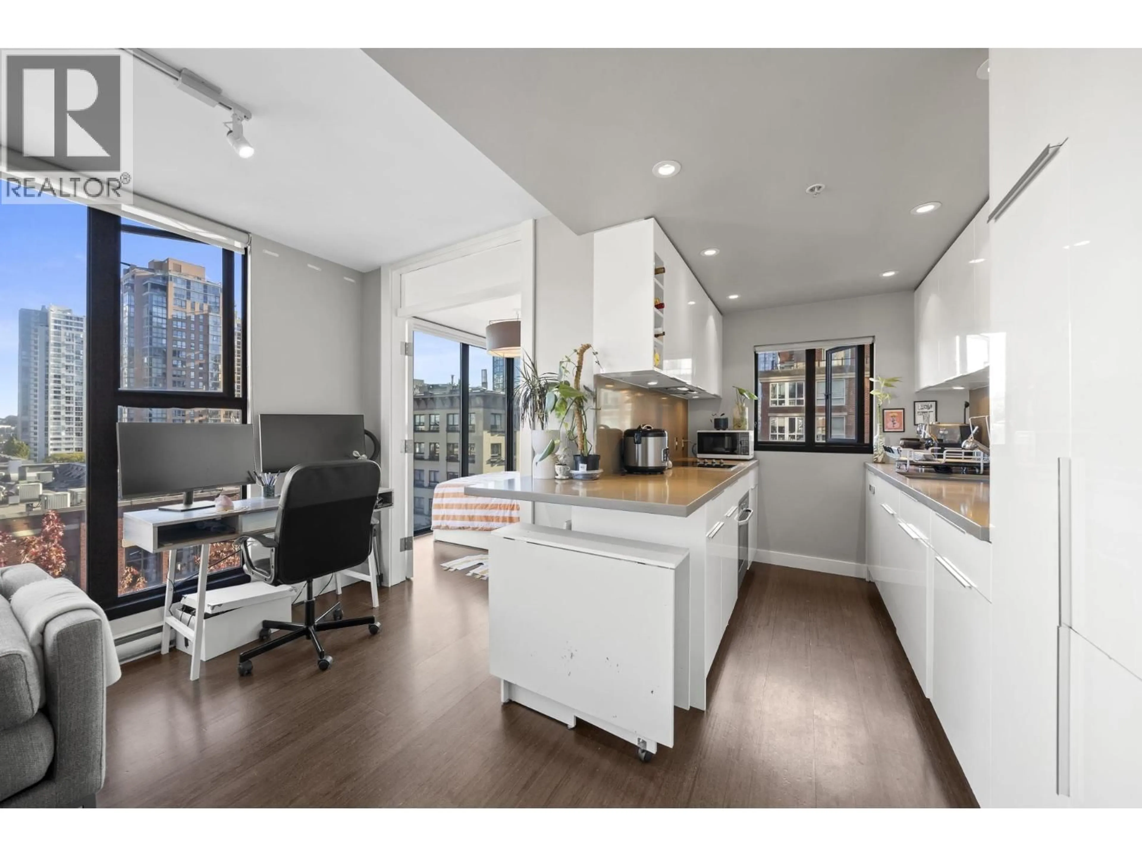 Unknown for 601 - 1155 HOMER STREET, Vancouver British Columbia V6B5T5