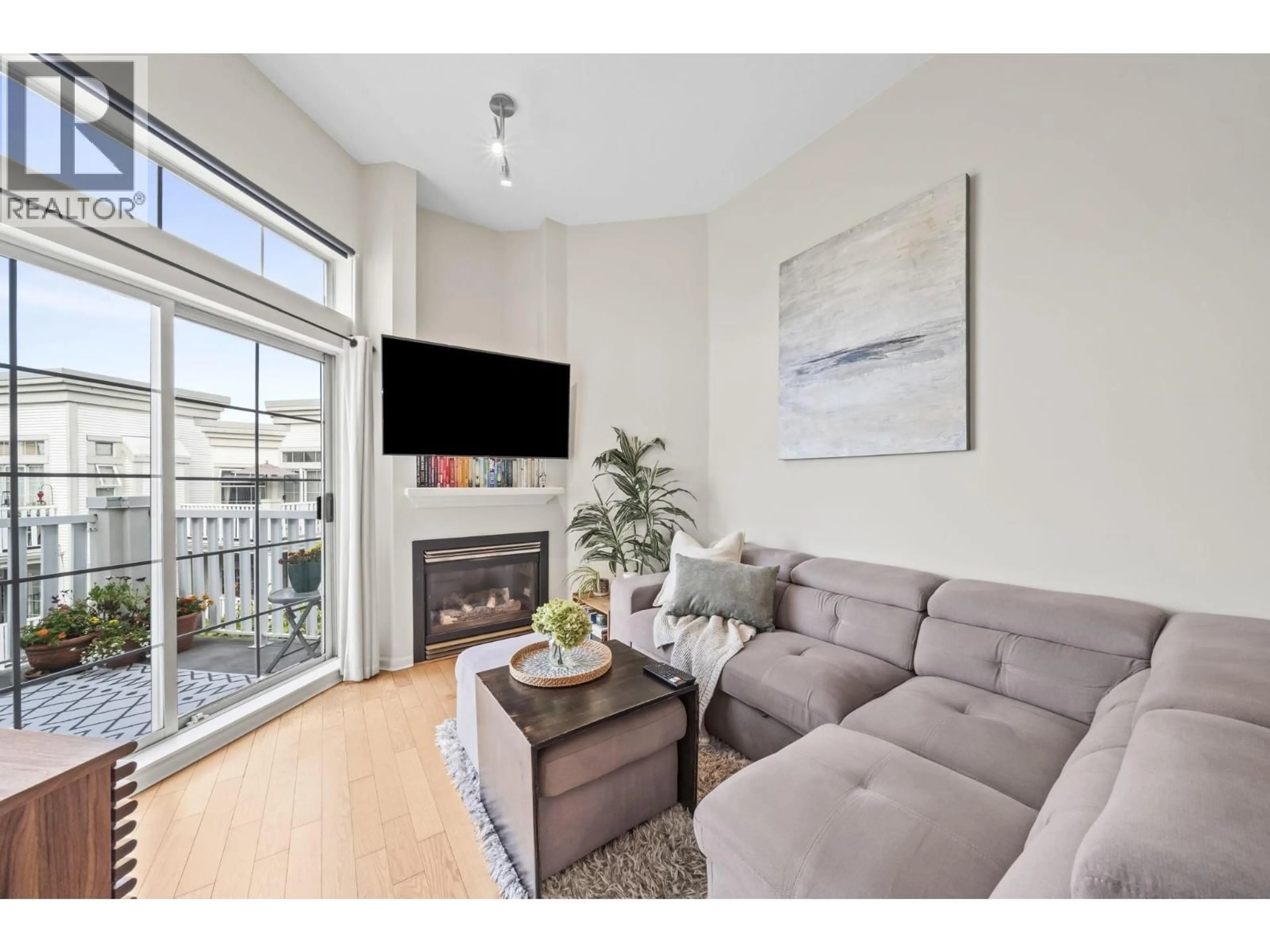 Unknown for 413 - 147 1ST STREET, North Vancouver British Columbia V7L1B2