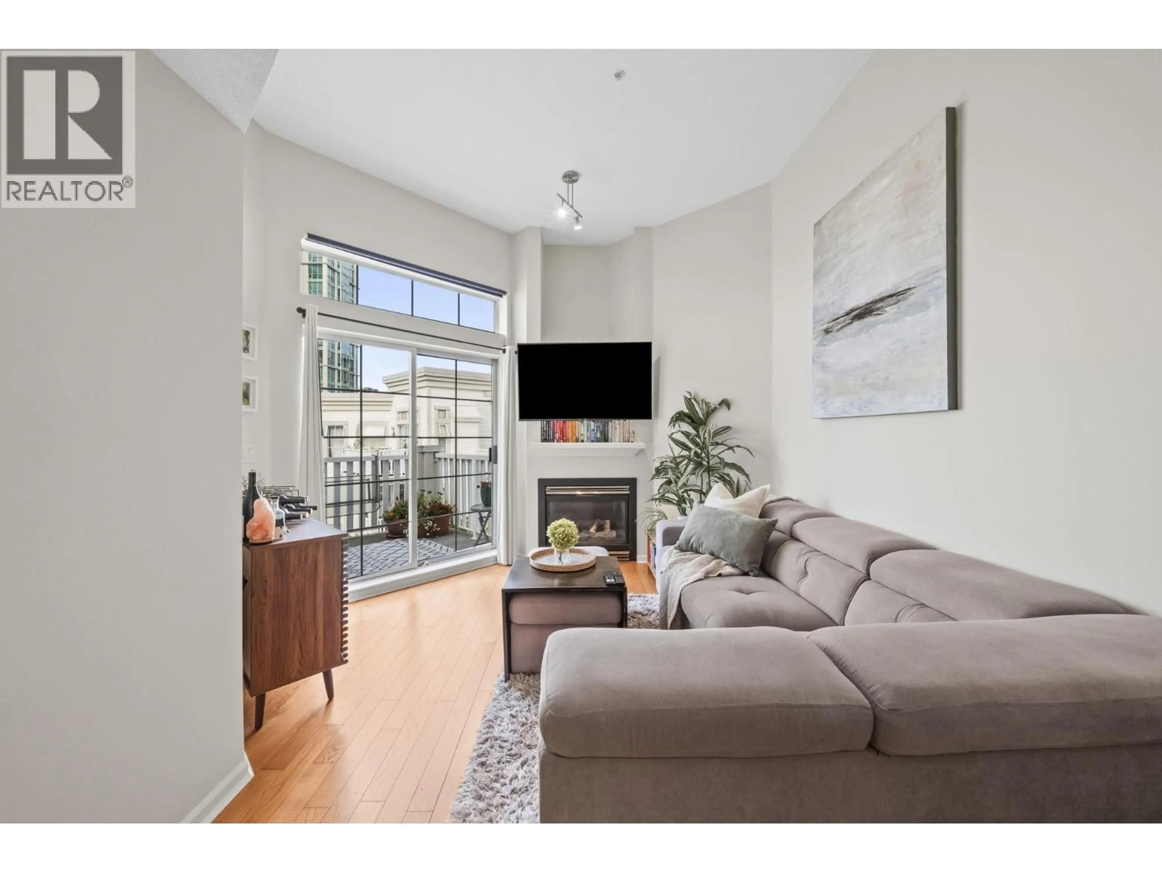 Unknown for 413 - 147 1ST STREET, North Vancouver British Columbia V7L1B2
