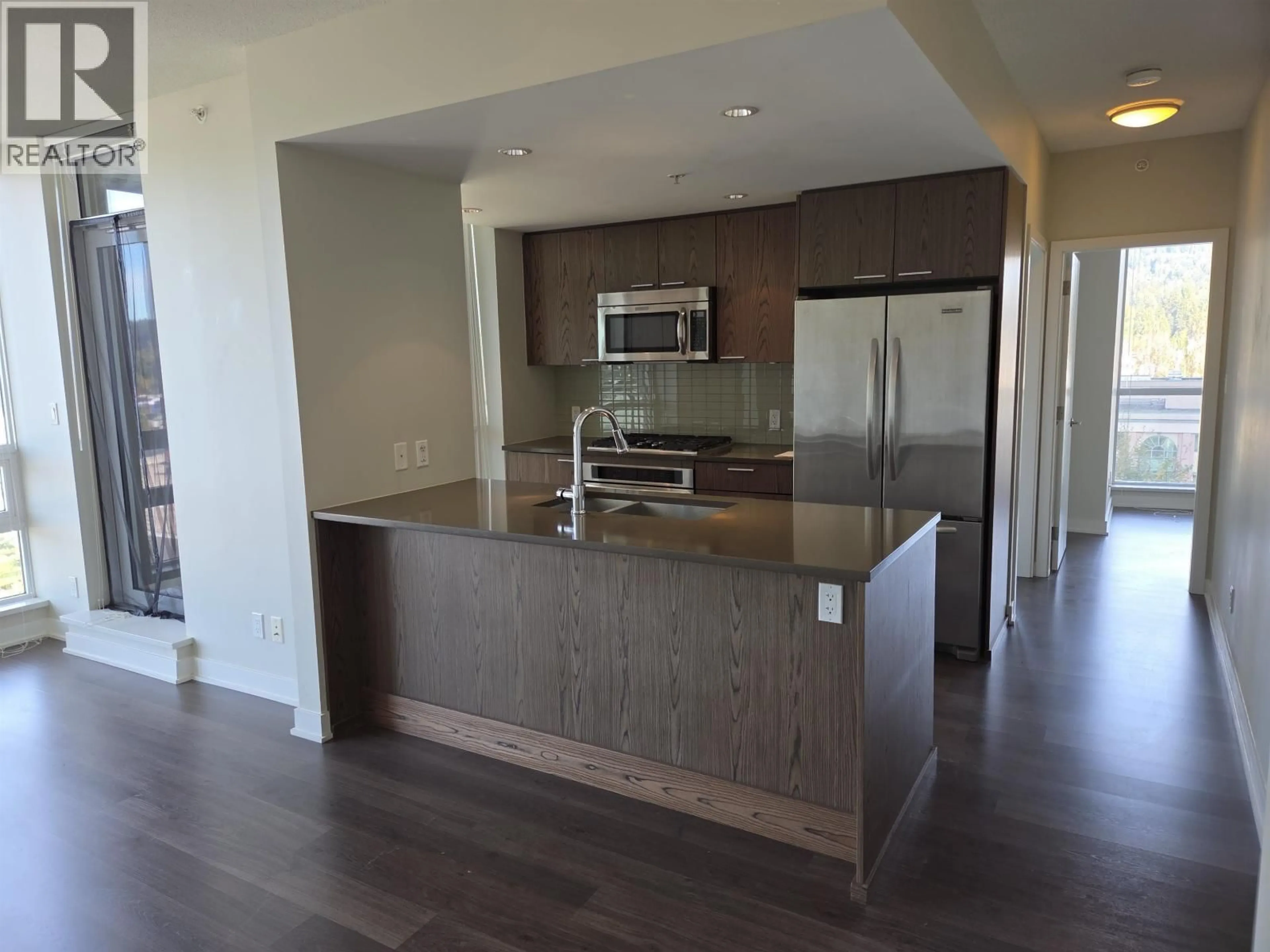 Open concept kitchen, unknown for 1008 - 2975 ATLANTIC AVENUE, Coquitlam British Columbia V3B0C5