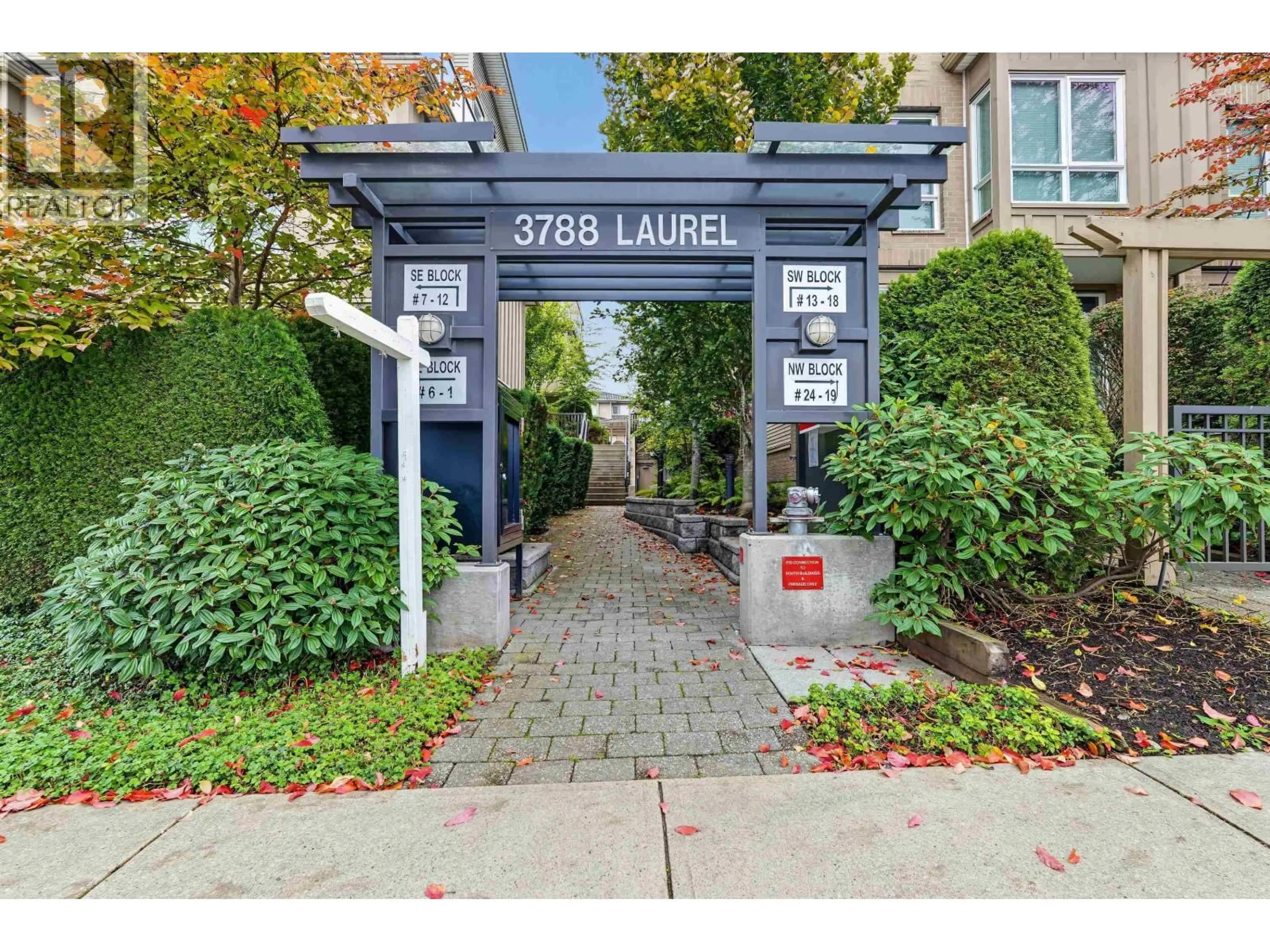 Unknown for 15 - 3788 LAUREL STREET, Burnaby British Columbia V5G1M7