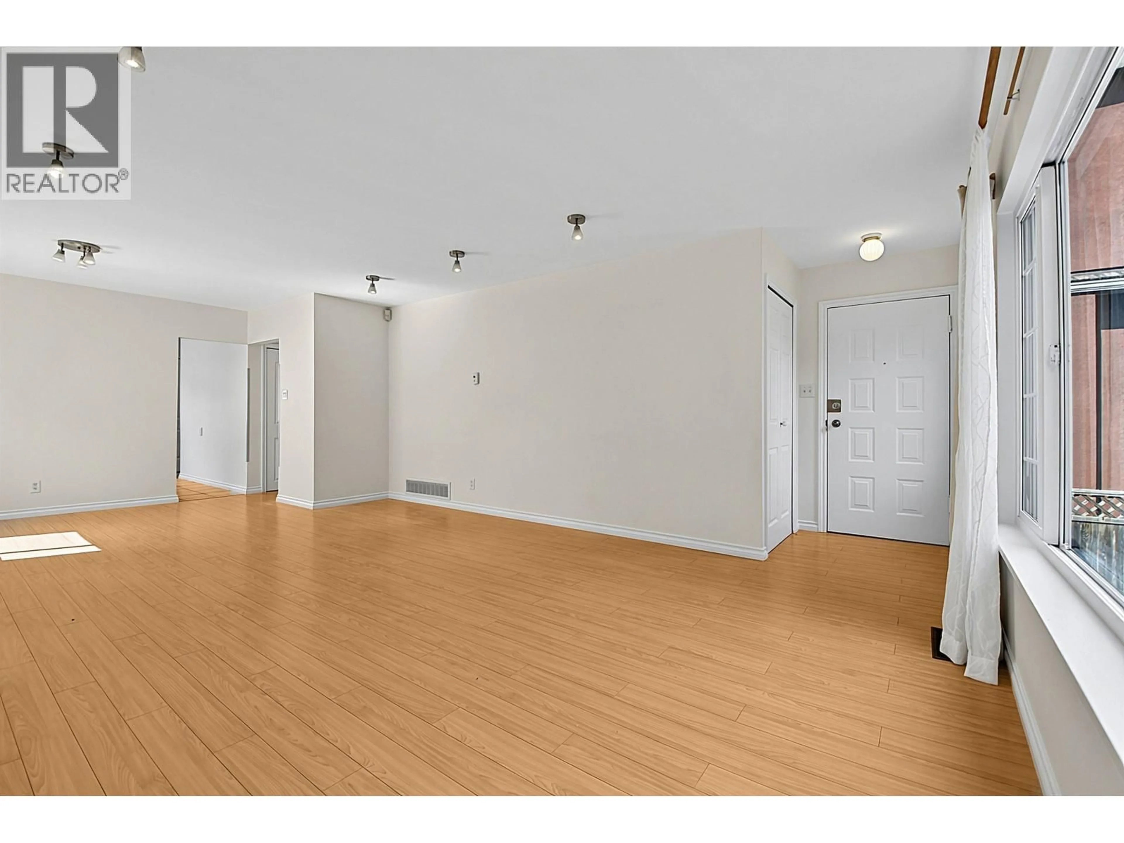 Unknown for 2216 41ST AVENUE, Vancouver British Columbia V5P1L6