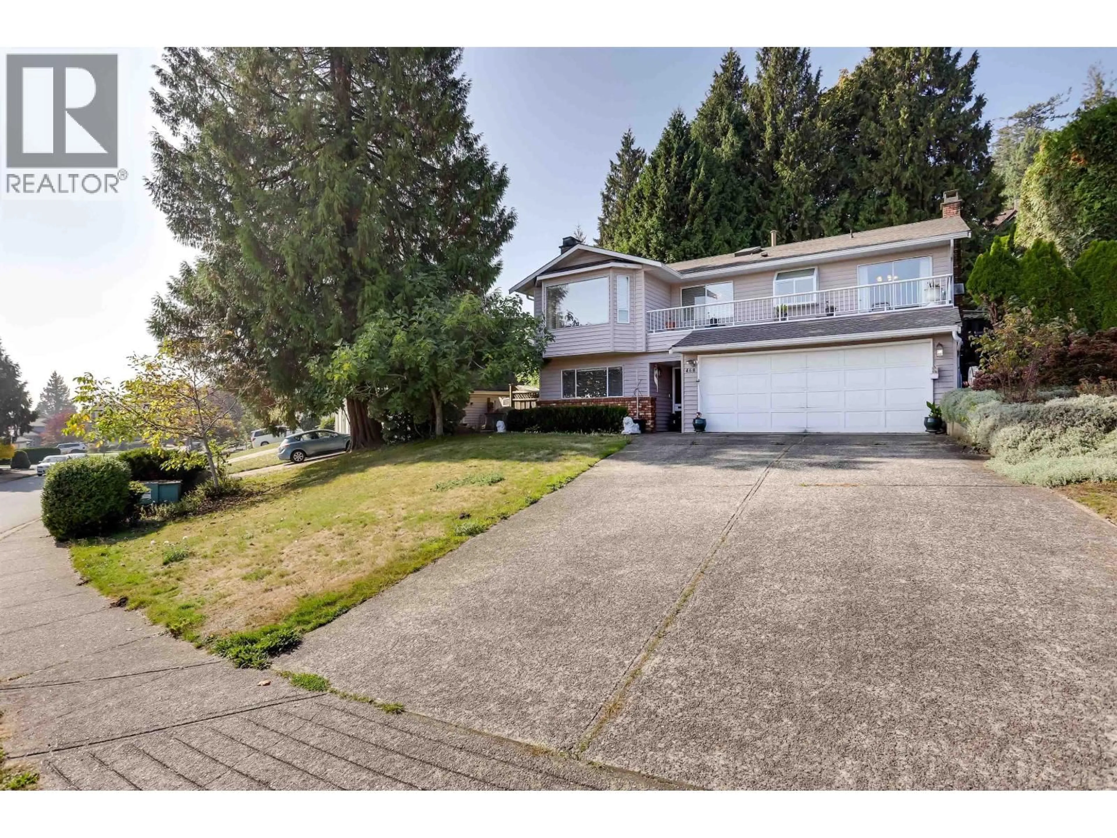 Home with vinyl exterior material, street for 468 CARIBOO CRESCENT, Coquitlam British Columbia V3C4X7