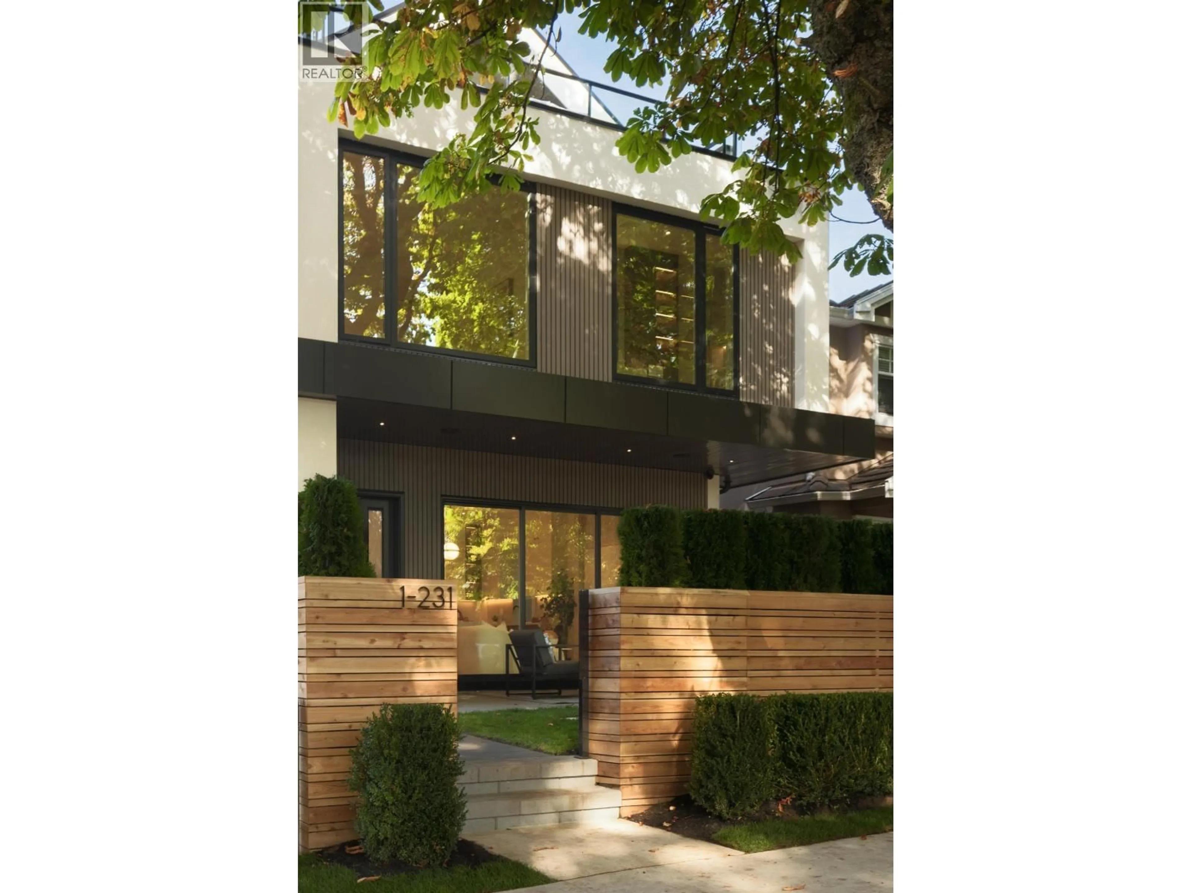 Unknown for 1 - 231 39TH AVENUE, Vancouver British Columbia V5W1K1