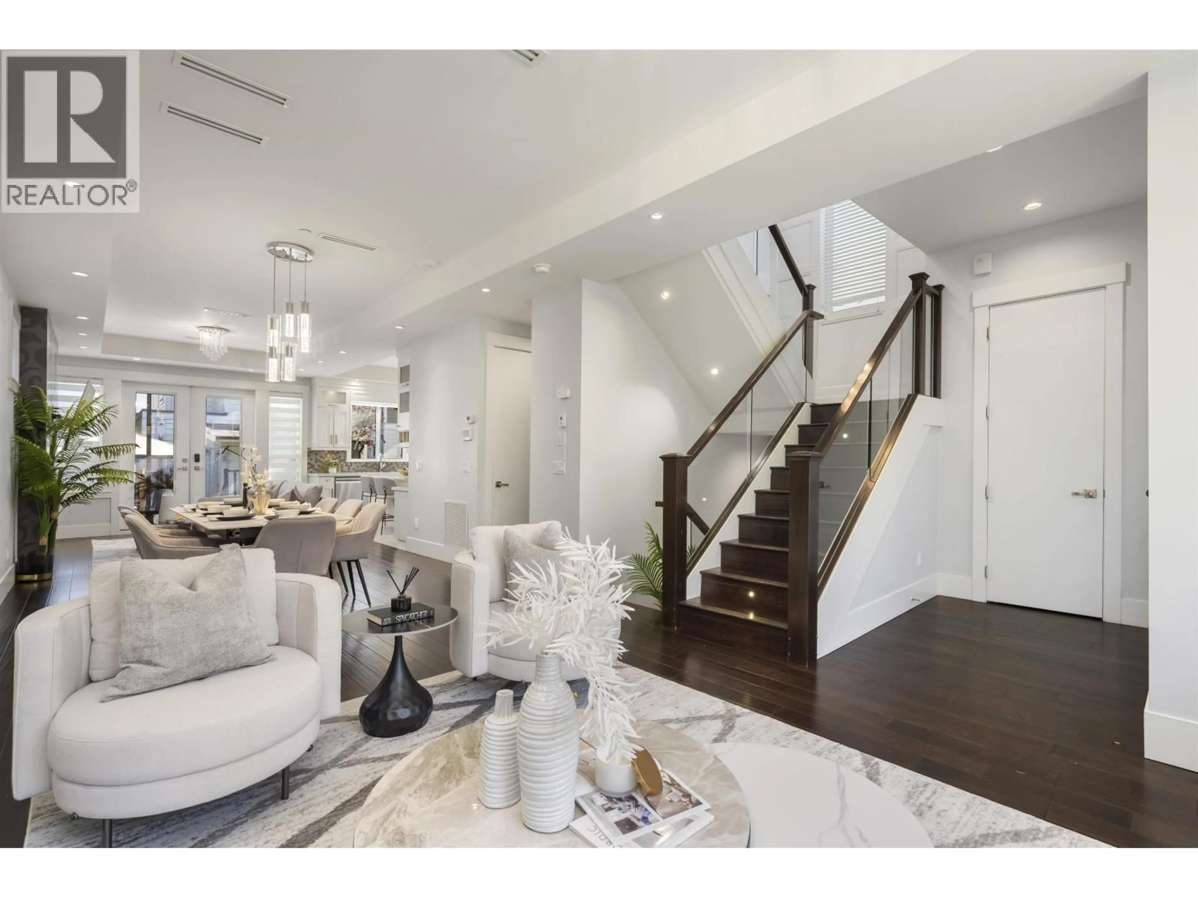 Unknown for 7380 ONTARIO STREET, Vancouver British Columbia V5X3B8
