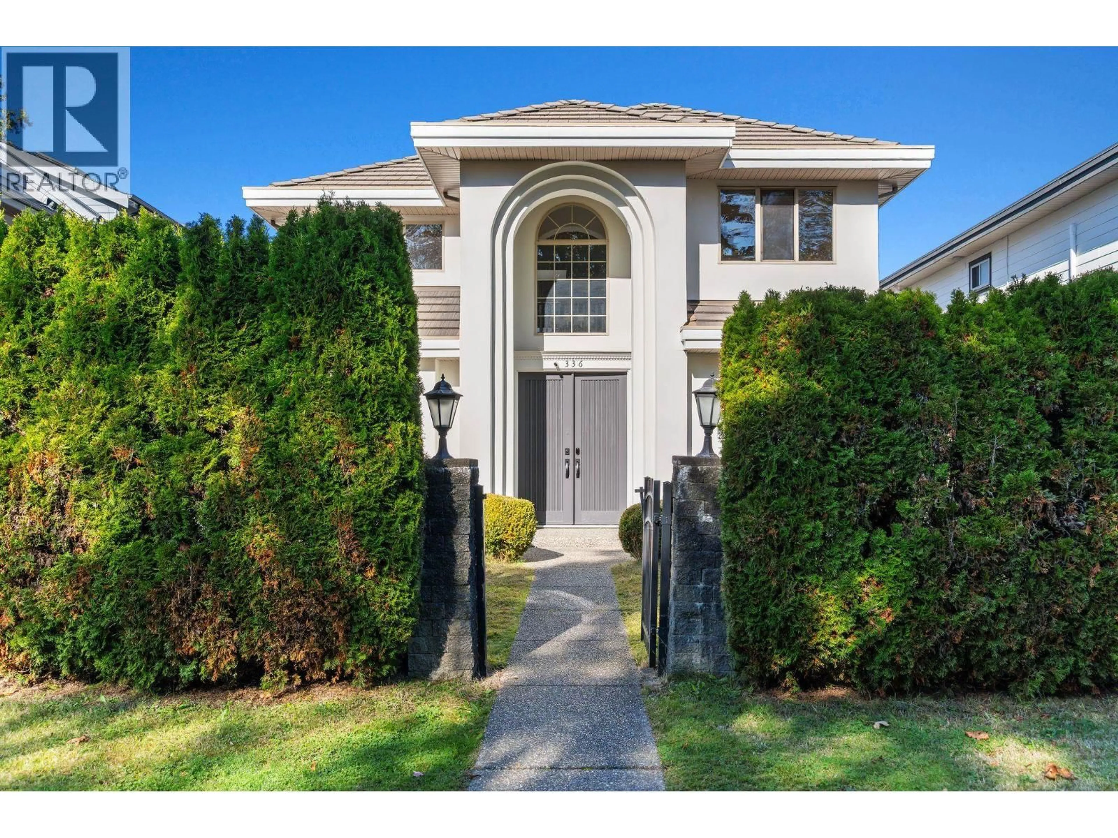 Unknown for 336 19TH STREET, North Vancouver British Columbia V7M1X8