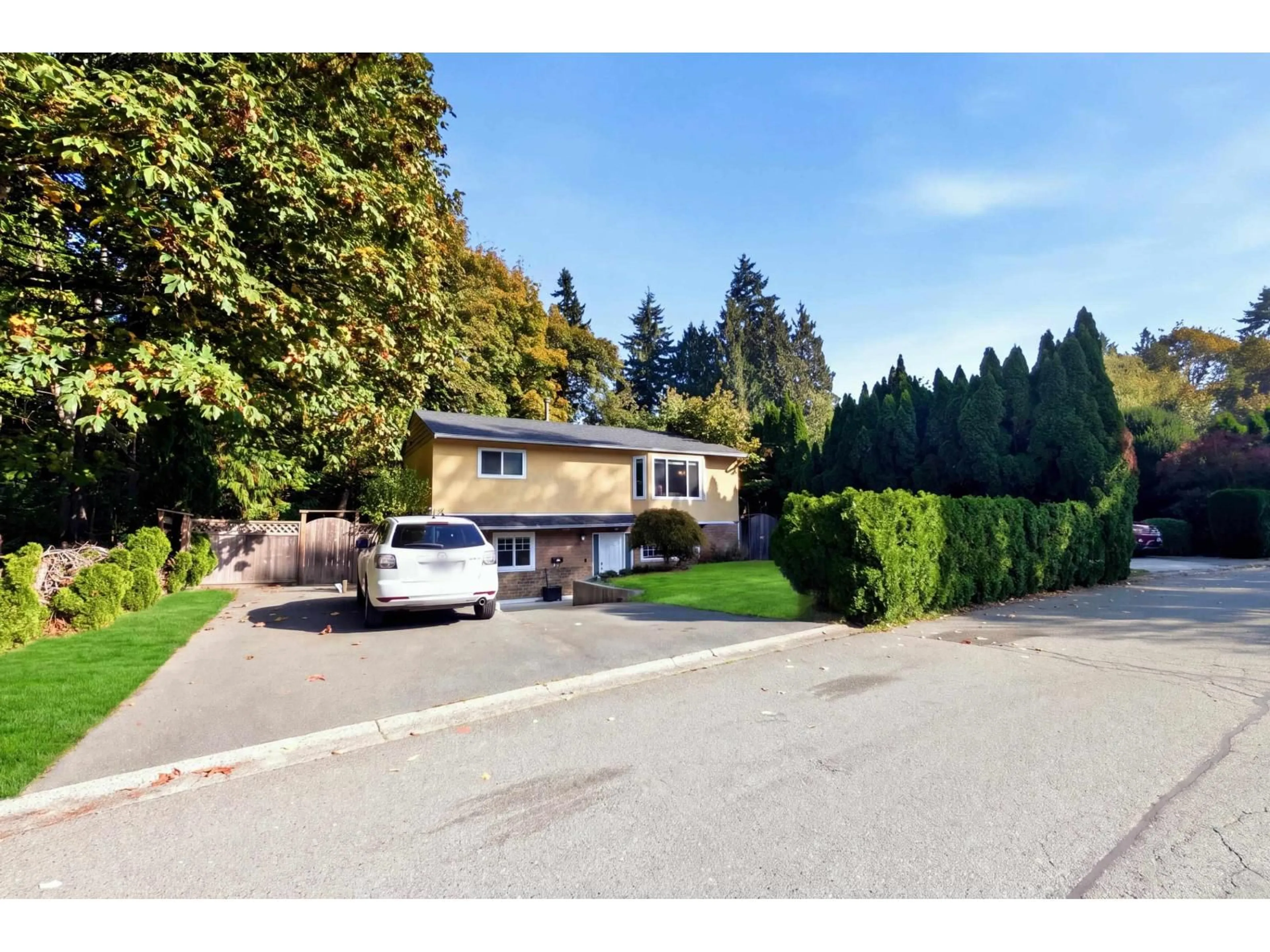 Unknown for 7596 143 STREET, Surrey British Columbia V3W5P3