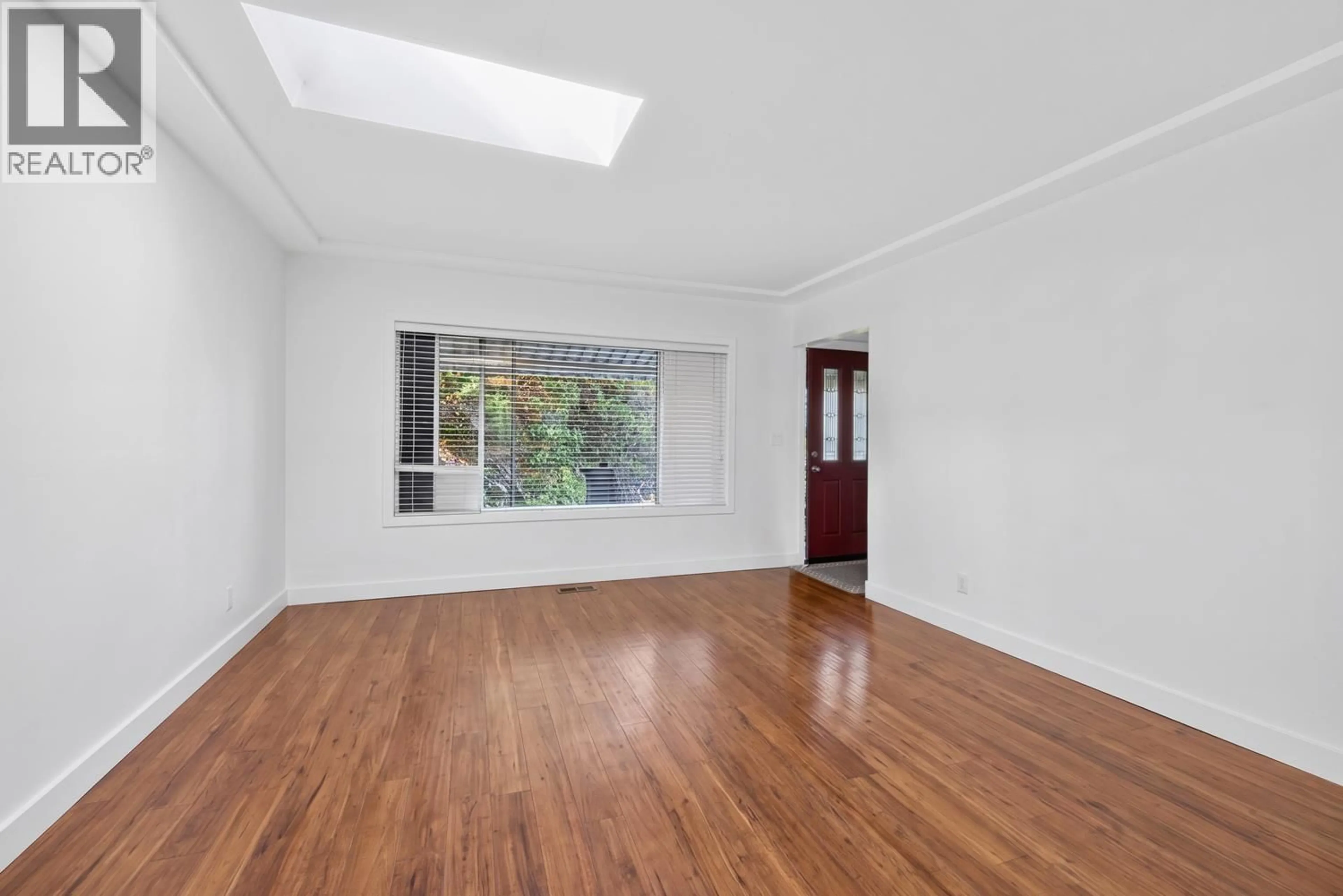 Unknown for 3960 NOOTKA STREET, Vancouver British Columbia V5R2C9