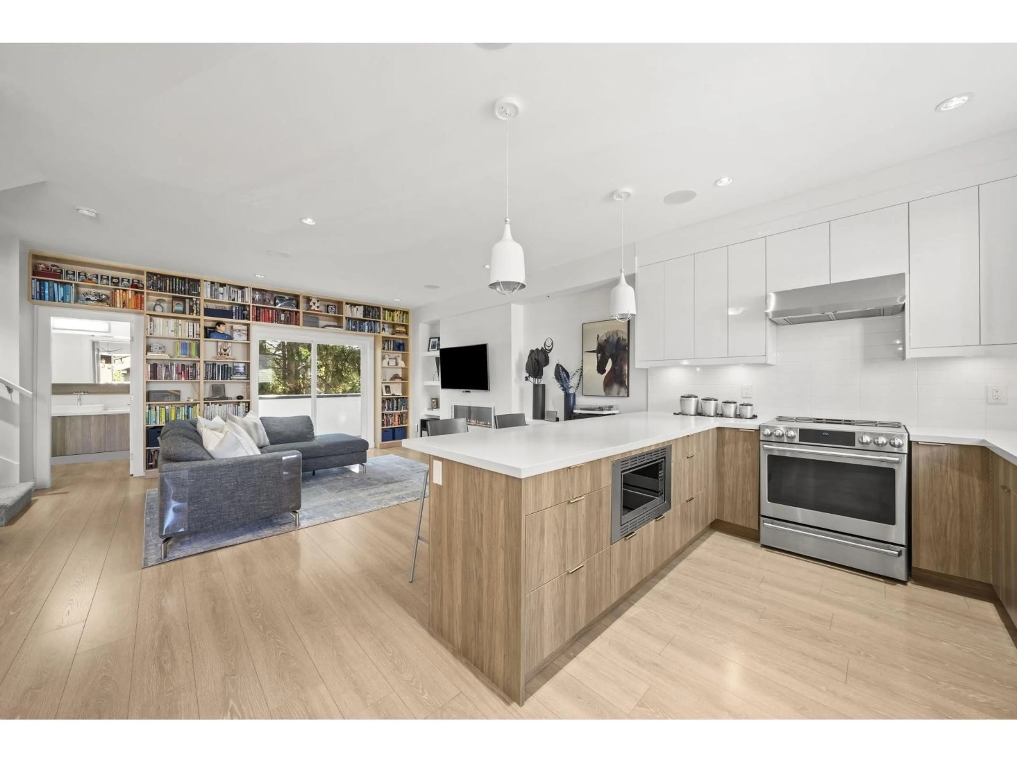 Unknown for 11 - 1670 160 STREET, Surrey British Columbia V4A0C6