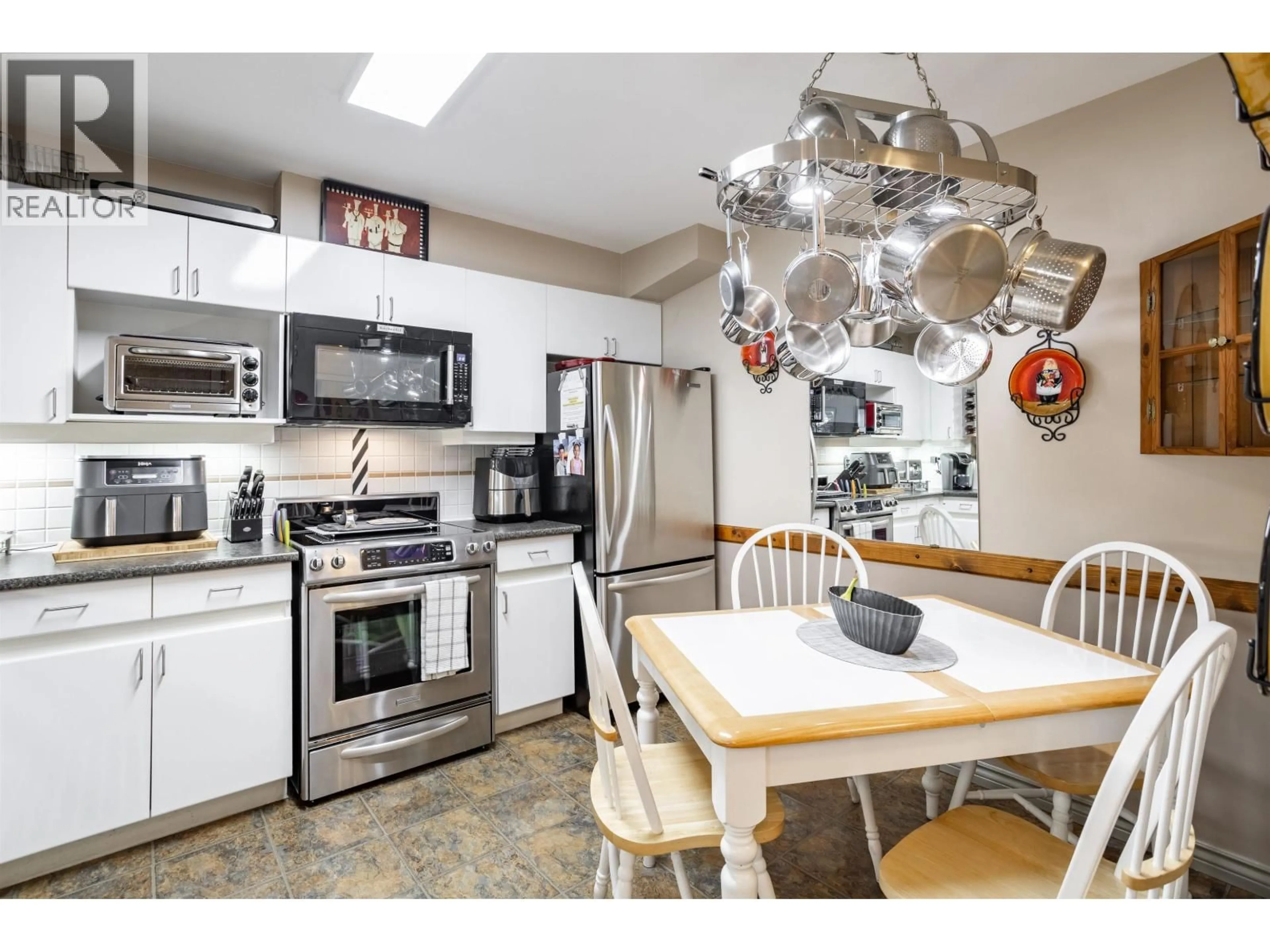 Unknown for 402 - 3075 PRIMROSE LANE, Coquitlam British Columbia V3B7S2