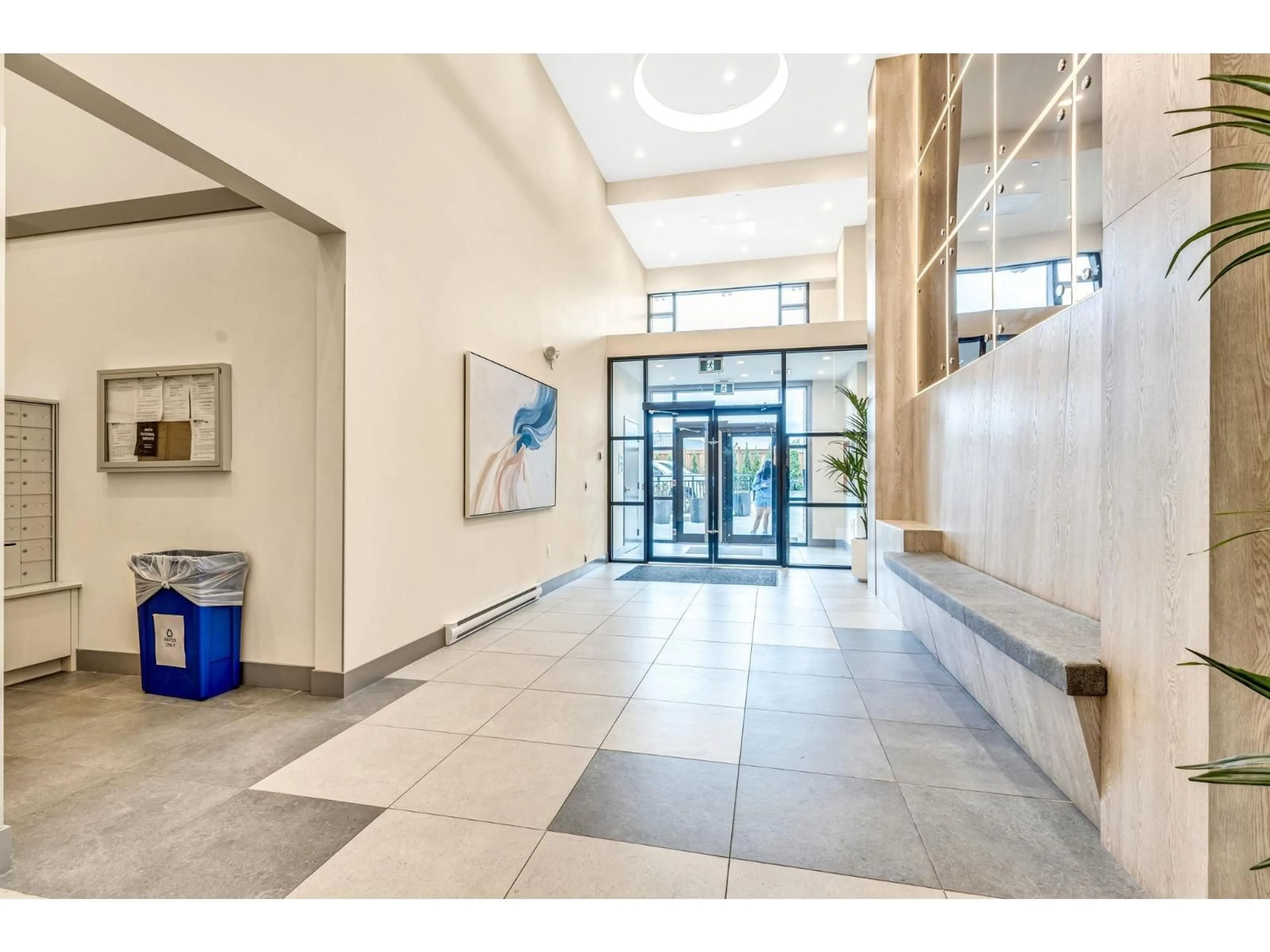 Indoor foyer for 212 - 6960 NICHOLSON ROAD, Delta British Columbia V4E0A9
