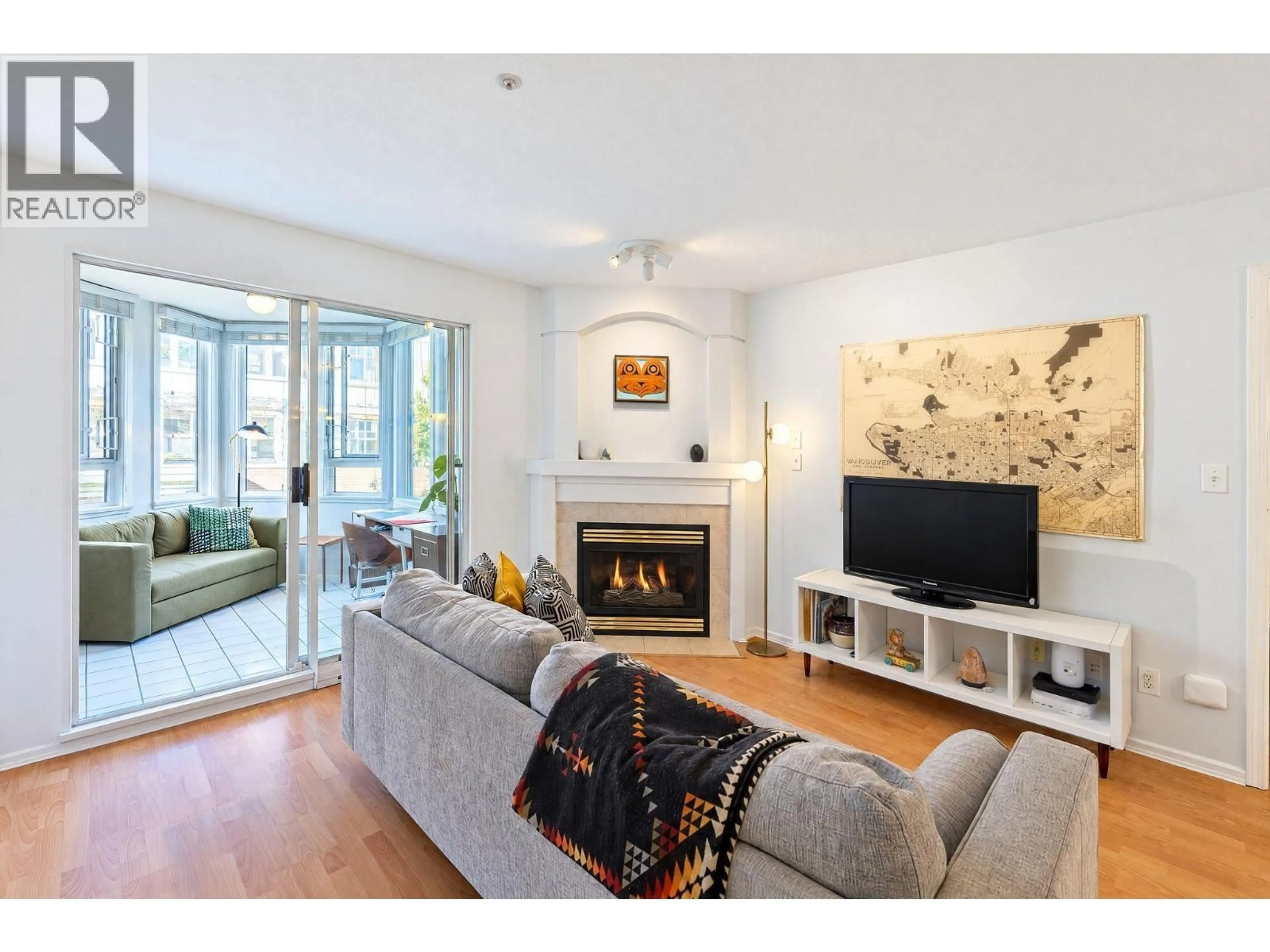 Unknown for 206 - 2405 KAMLOOPS STREET, Vancouver British Columbia V5M4V6