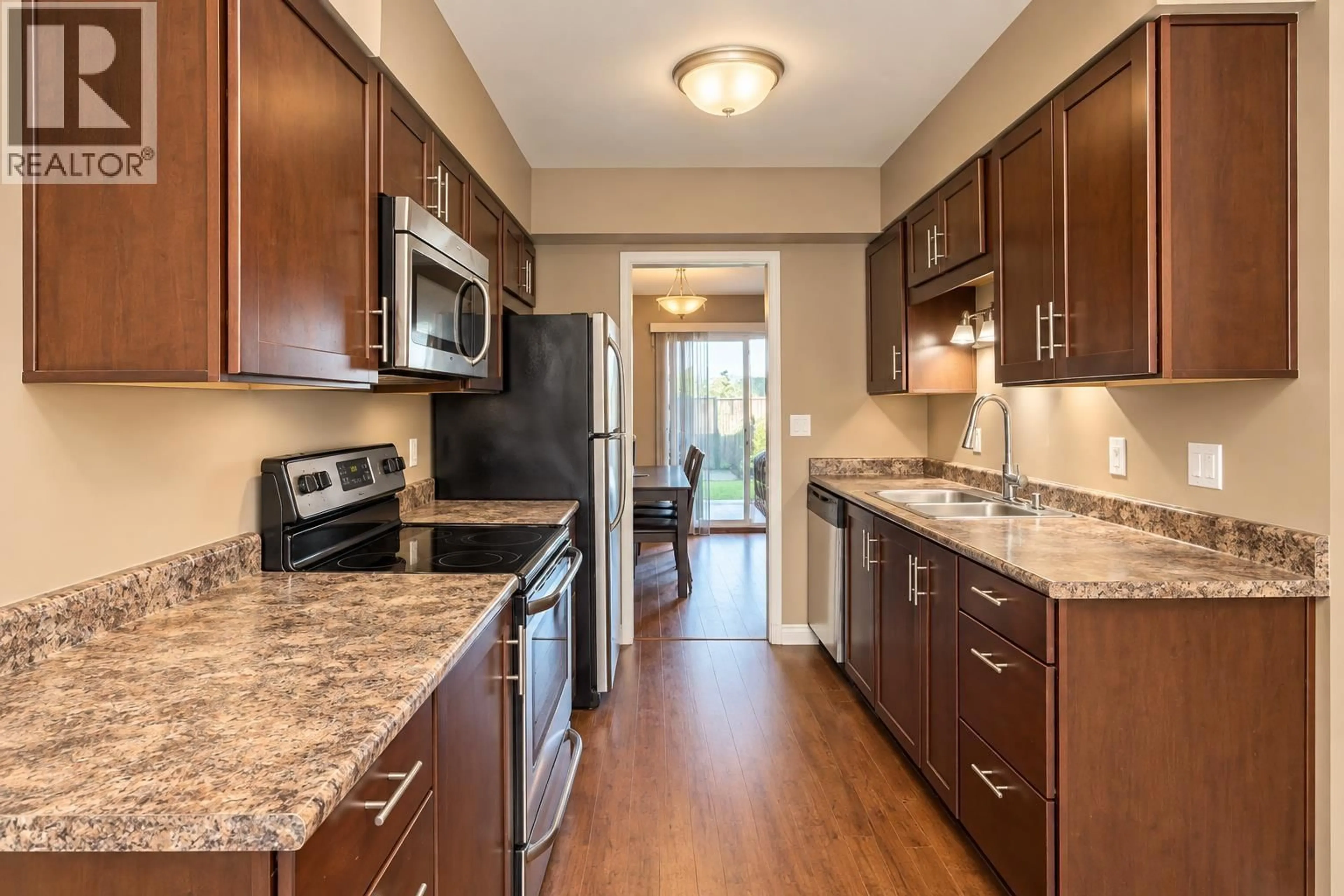 Unknown for 2 - 2957 OXFORD STREET, Port Coquitlam British Columbia V3B5K9