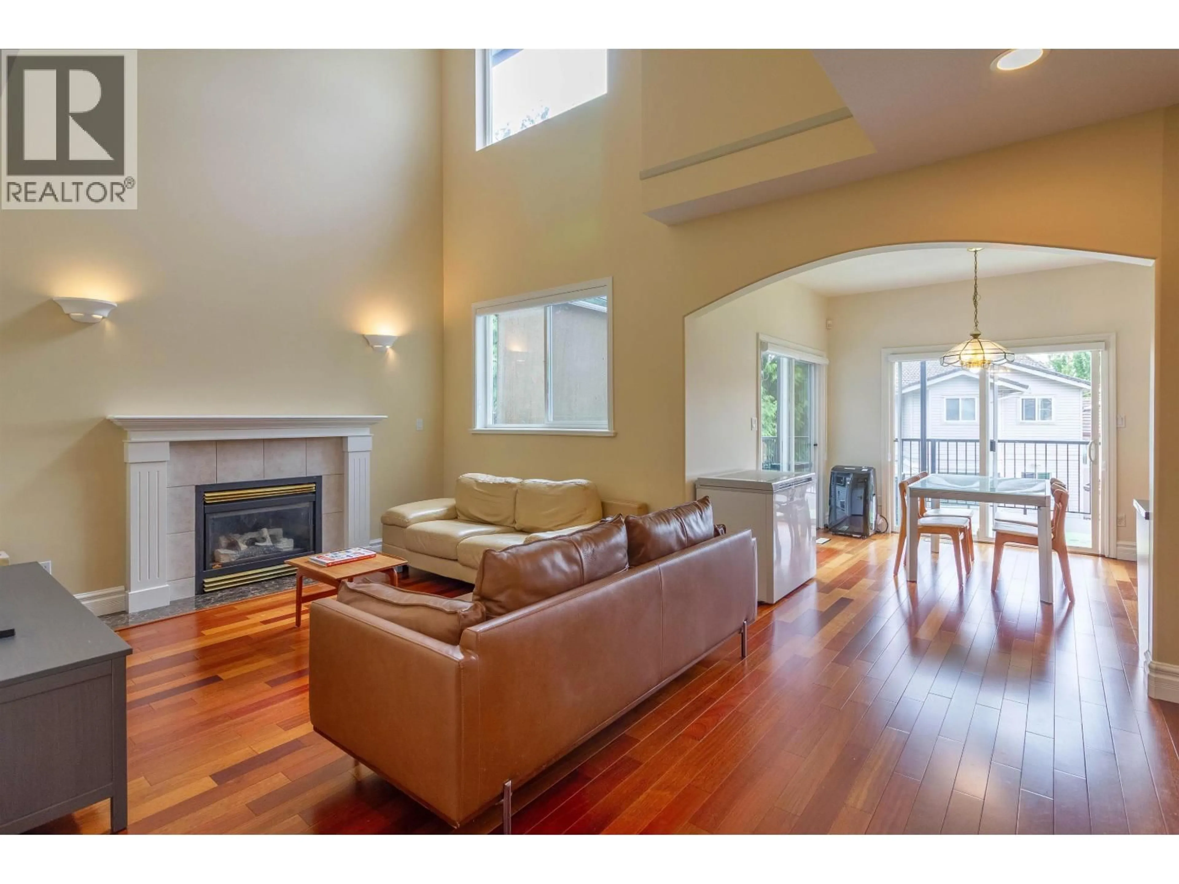 Unknown for 2115 BERKSHIRE CRESCENT, Coquitlam British Columbia V3E3N4