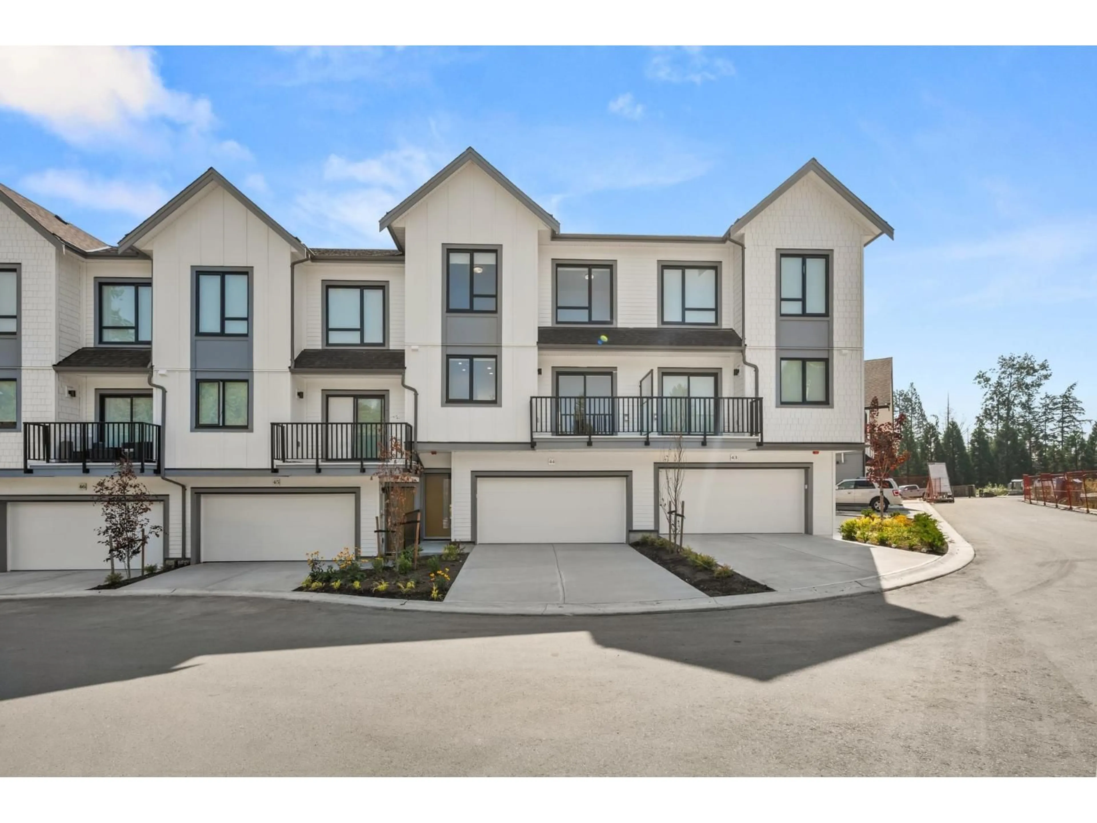 Unknown for 75 - 16487 89 AVE, Surrey British Columbia V4N1A2