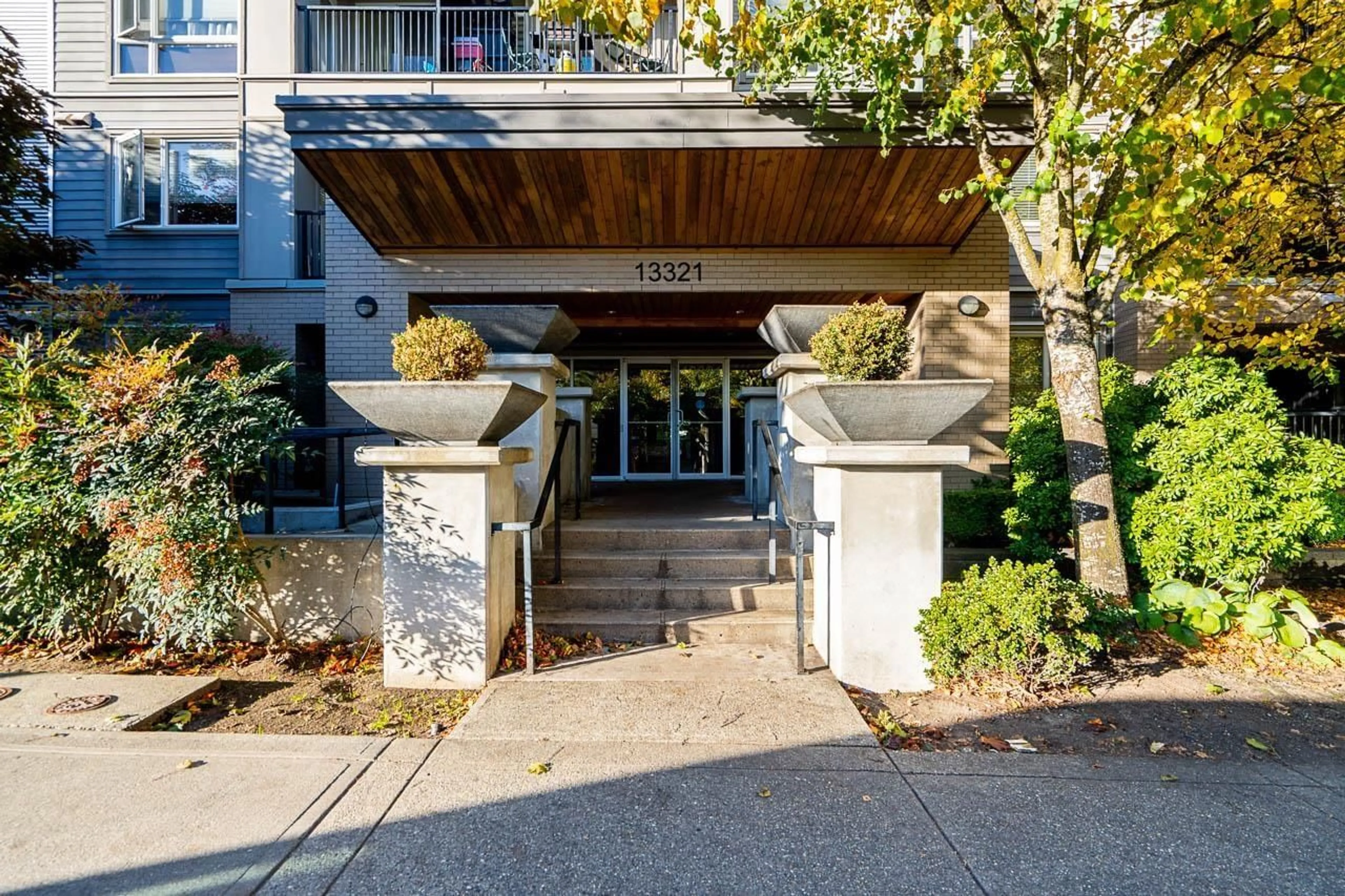 Unknown for 439 - 13321 102A AVENUE, Surrey British Columbia V3T1P6