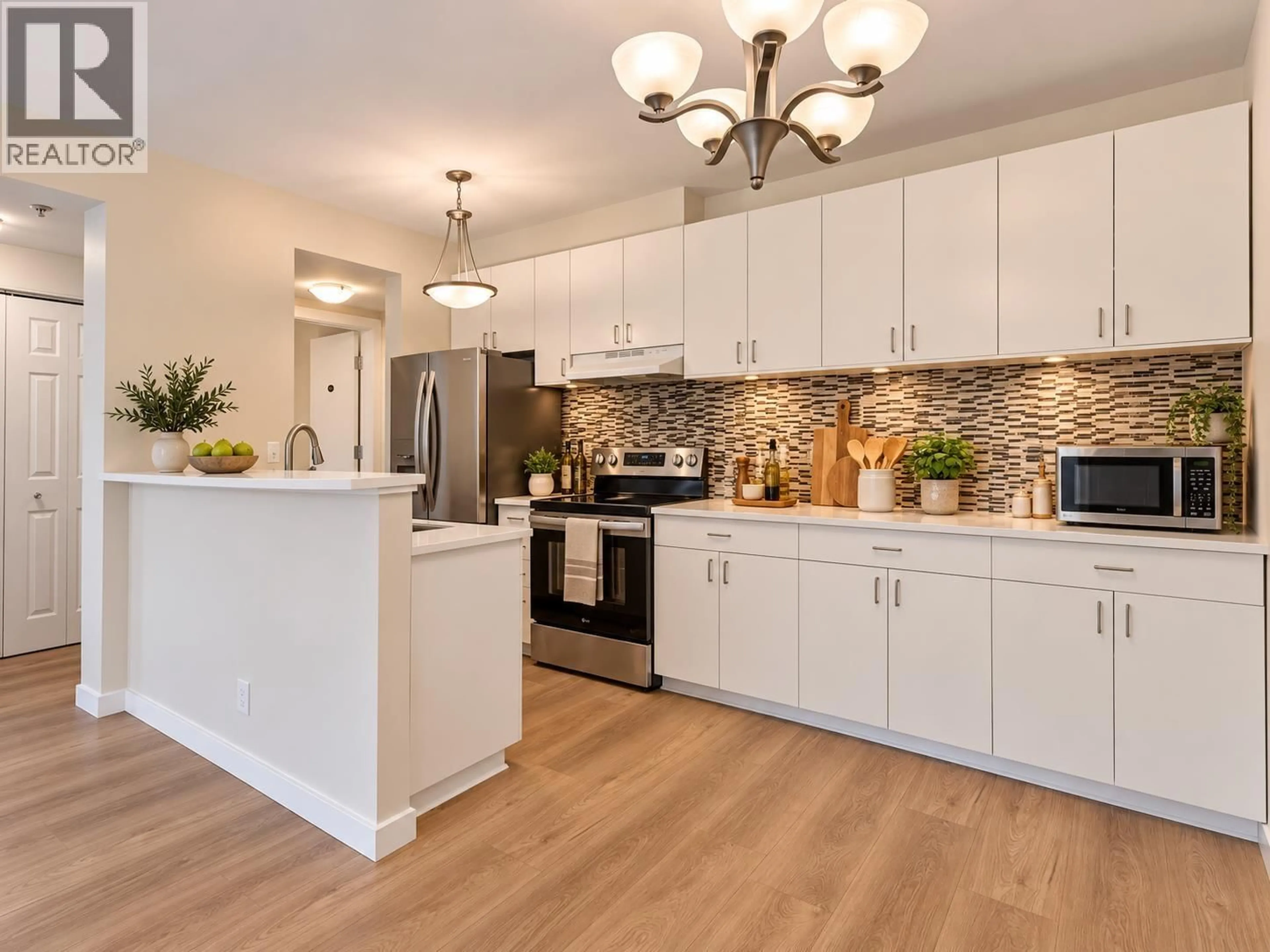 Unknown for 109 - 1033 ST. GEORGES AVENUE, North Vancouver British Columbia V7L3H5