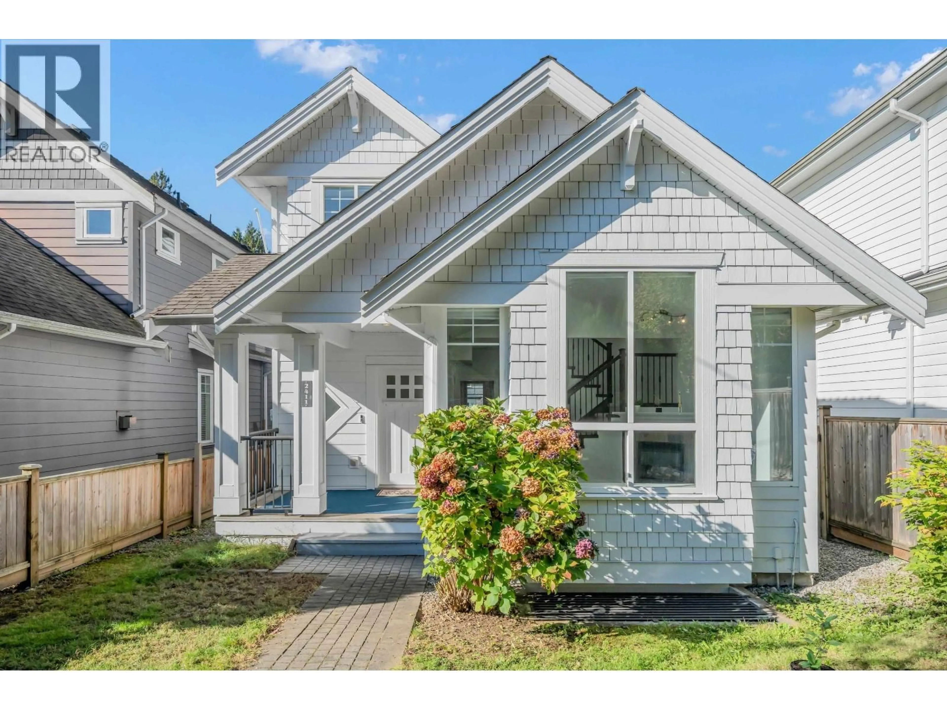 Unknown for 2411 GEORGE STREET, North Vancouver British Columbia V7P2N4