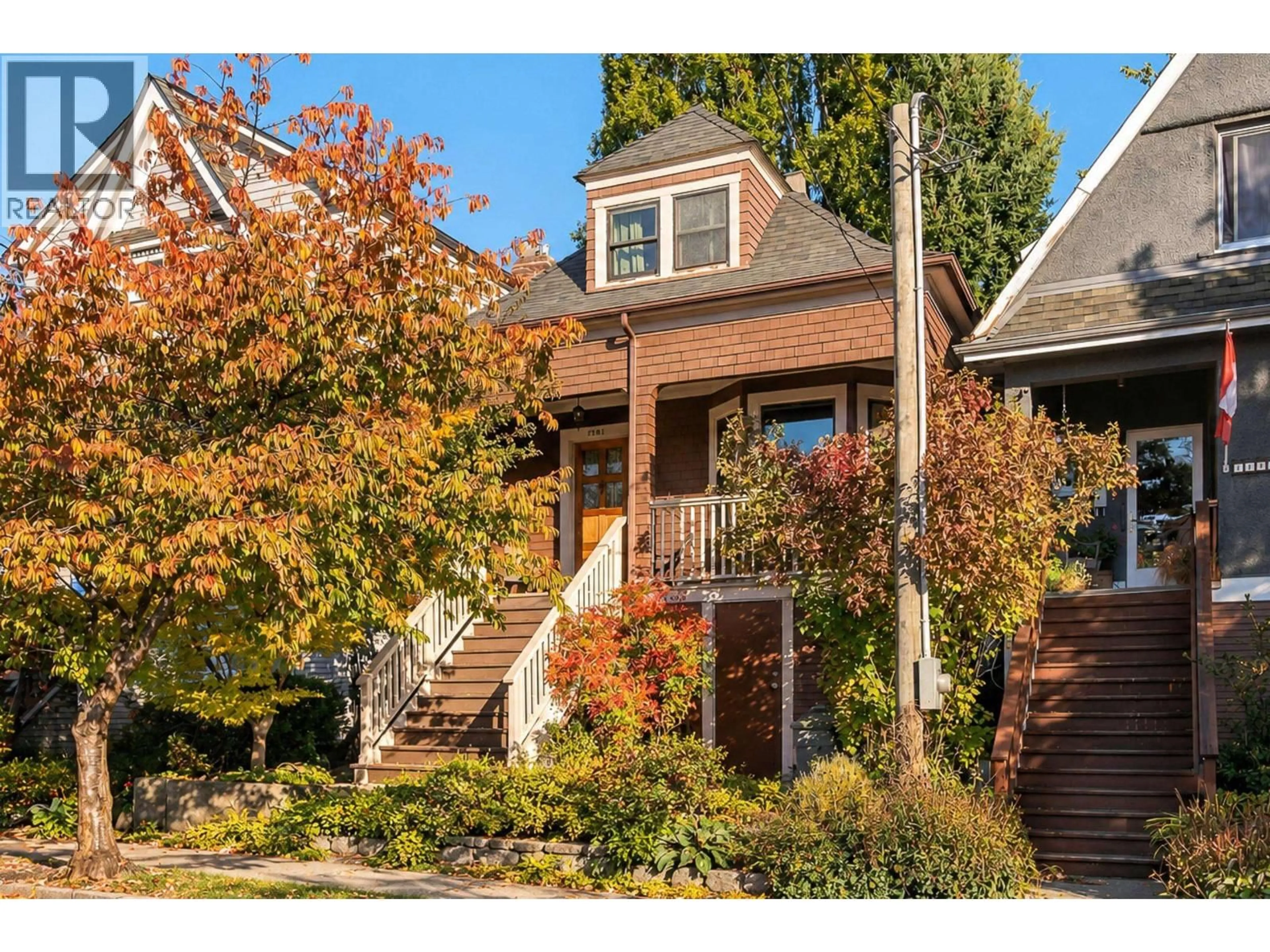 Unknown for 1761 4TH AVENUE, Vancouver British Columbia V5N1J9