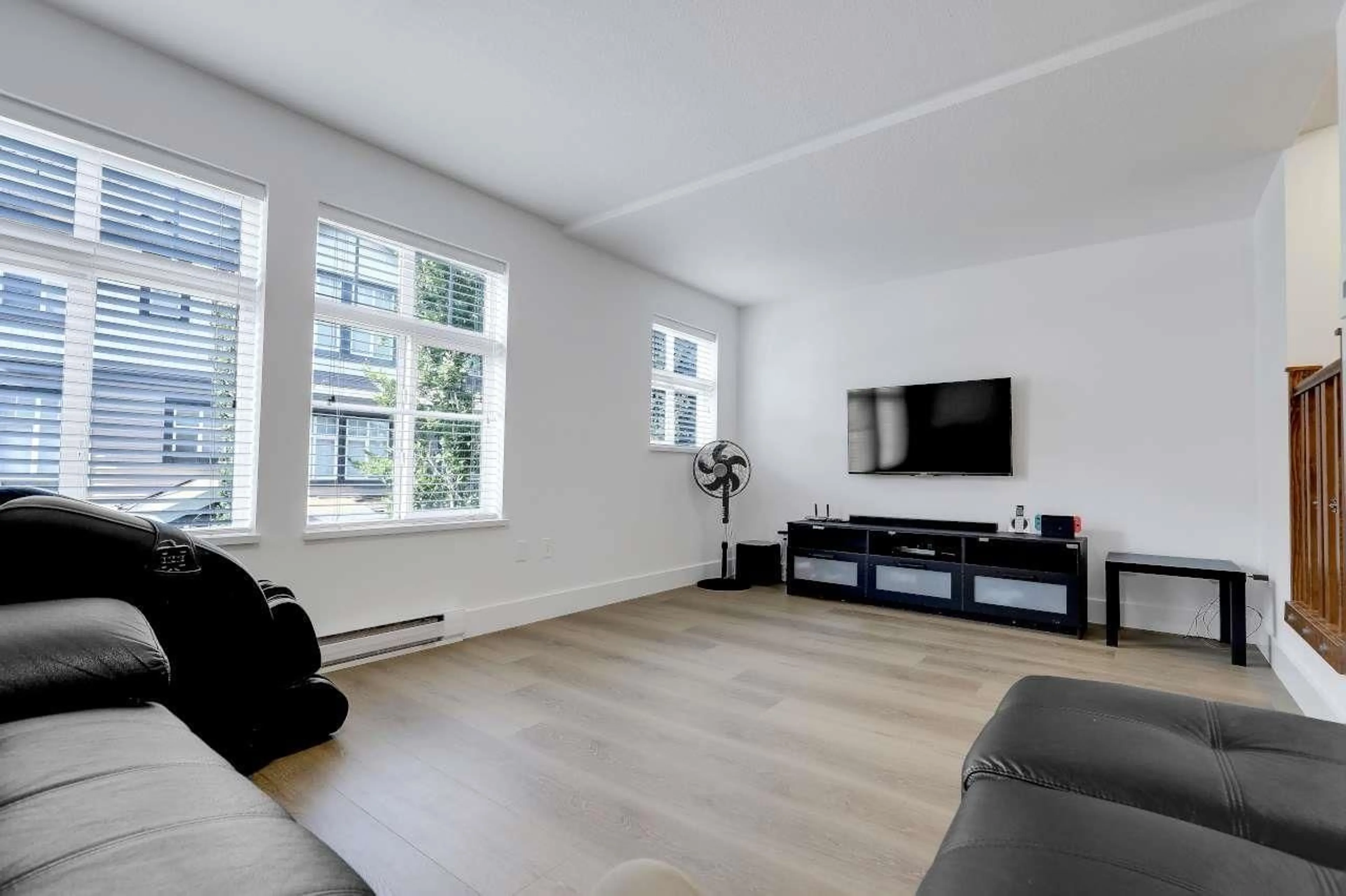 Living room with furniture, unknown for 108 - 16177 83 AVENUE, Surrey British Columbia V4N5T3