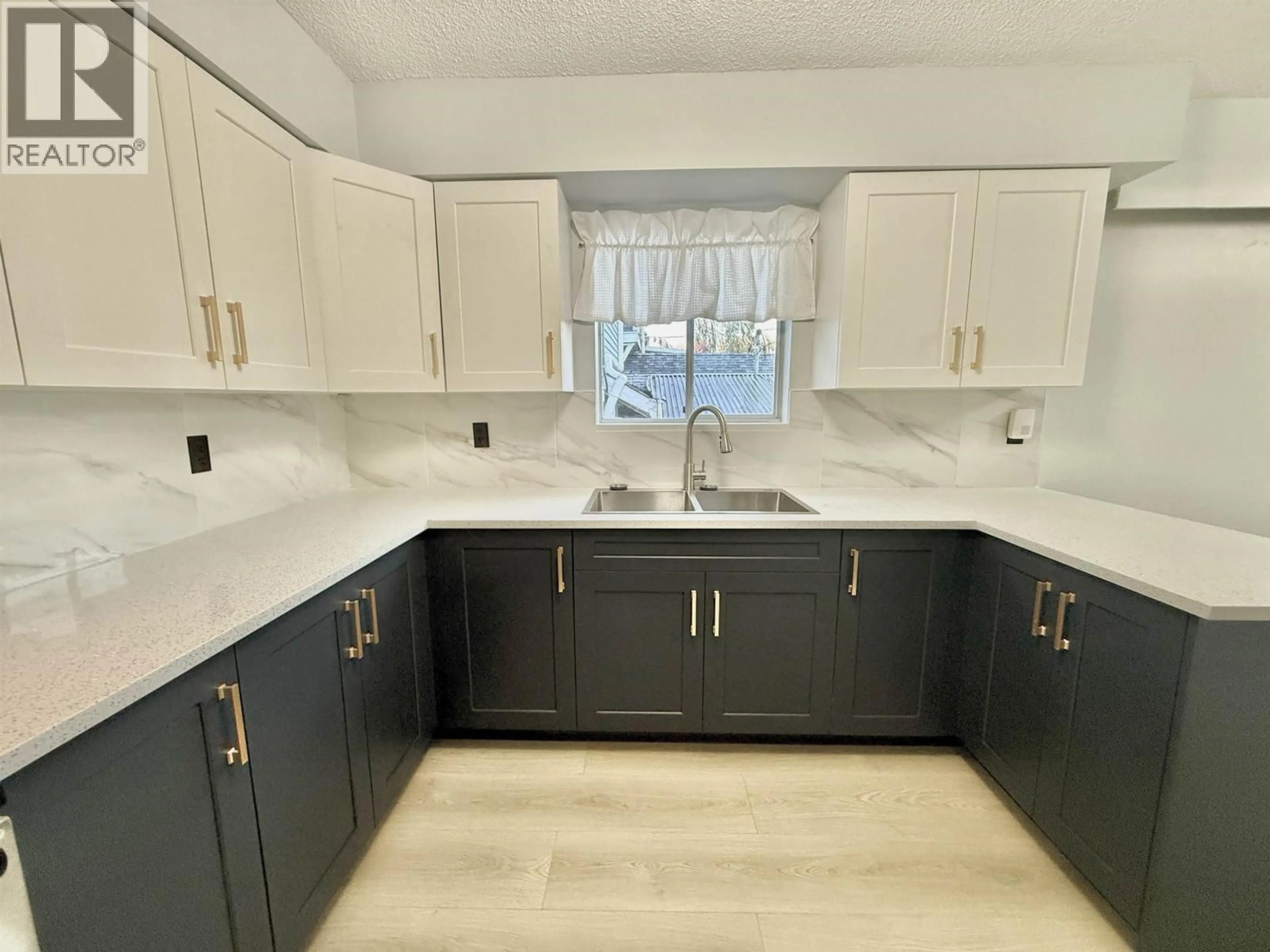 Unknown for 3850 LILLOOET STREET, Vancouver British Columbia V5R2E6