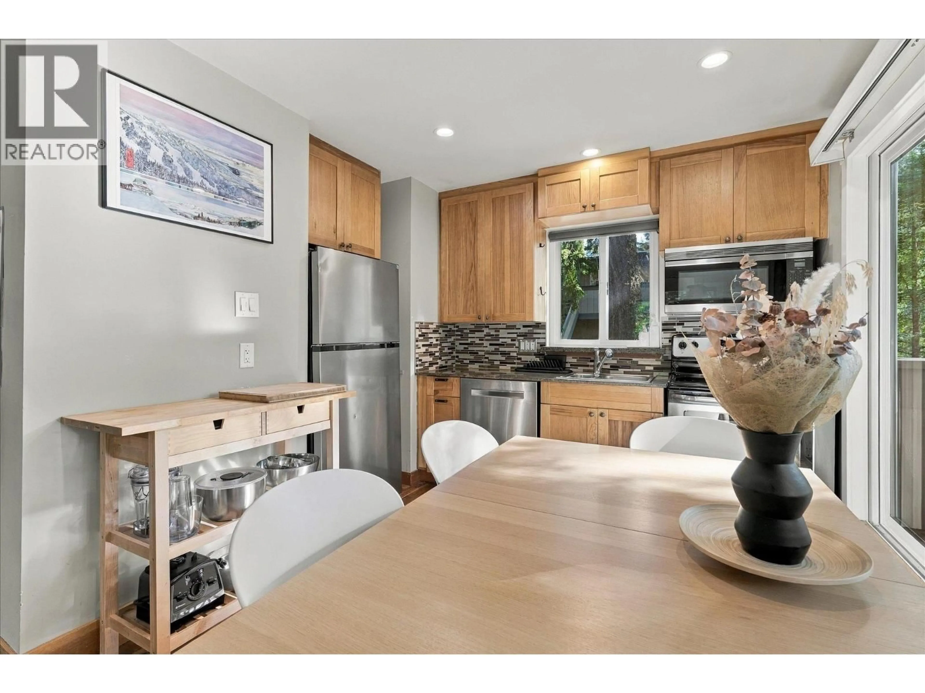 Unknown for 202 - 2101 CASTLE DRIVE, Whistler British Columbia V8E0A6