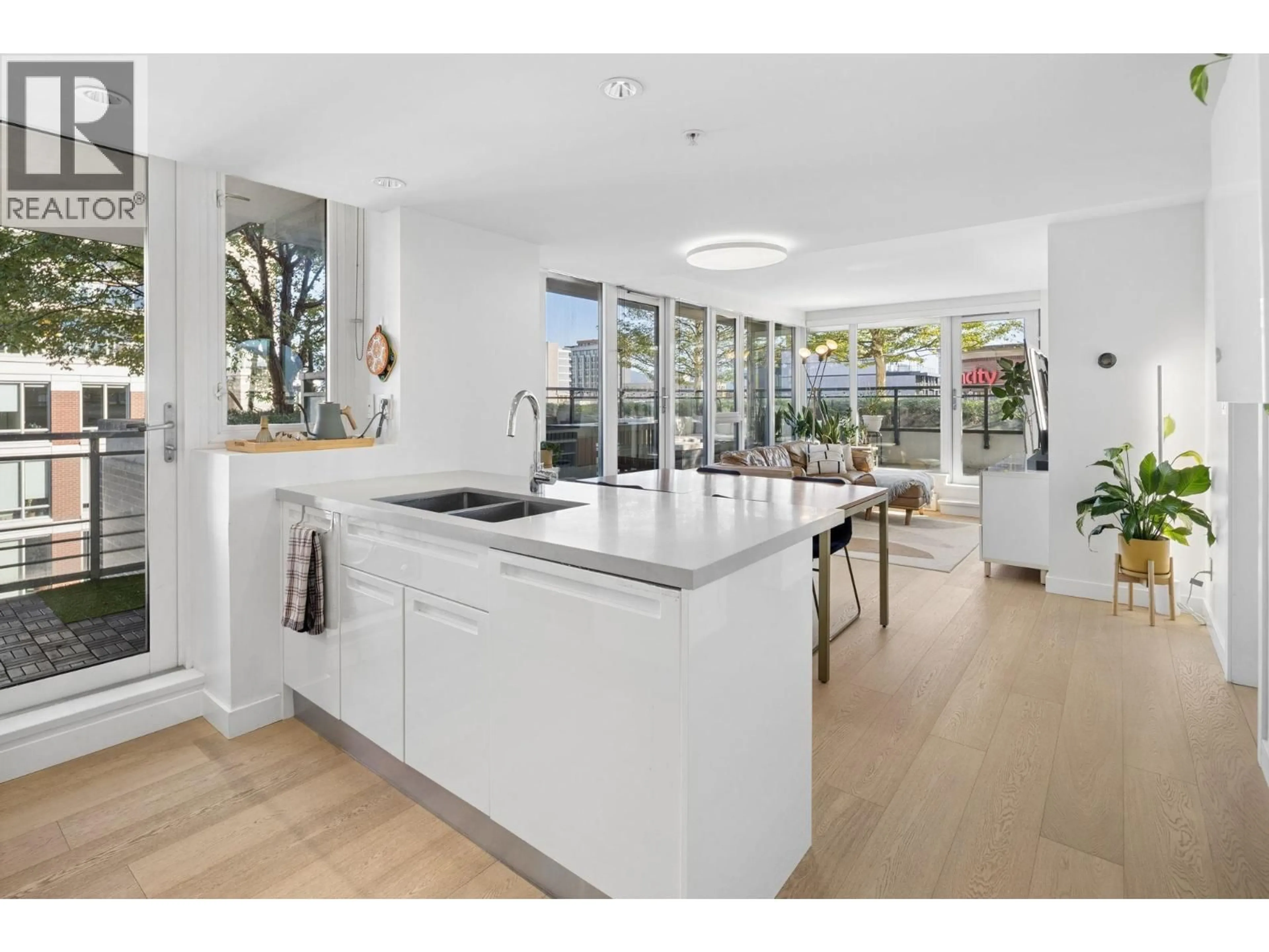 Unknown for 1007 - 188 KEEFER STREET, Vancouver British Columbia V6A0E3