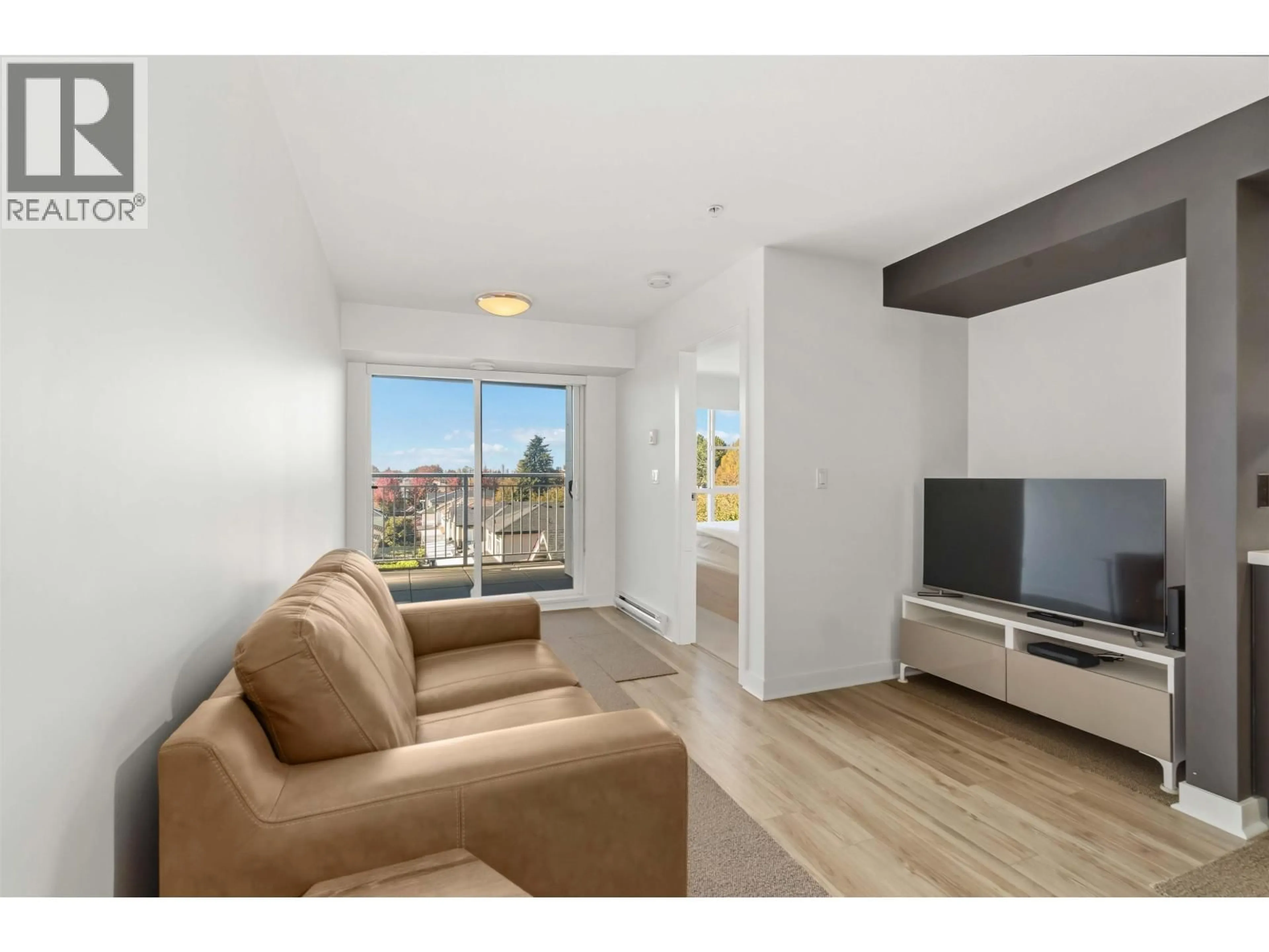 Unknown for 305 - 2888 2ND AVENUE, Vancouver British Columbia V5M0B9