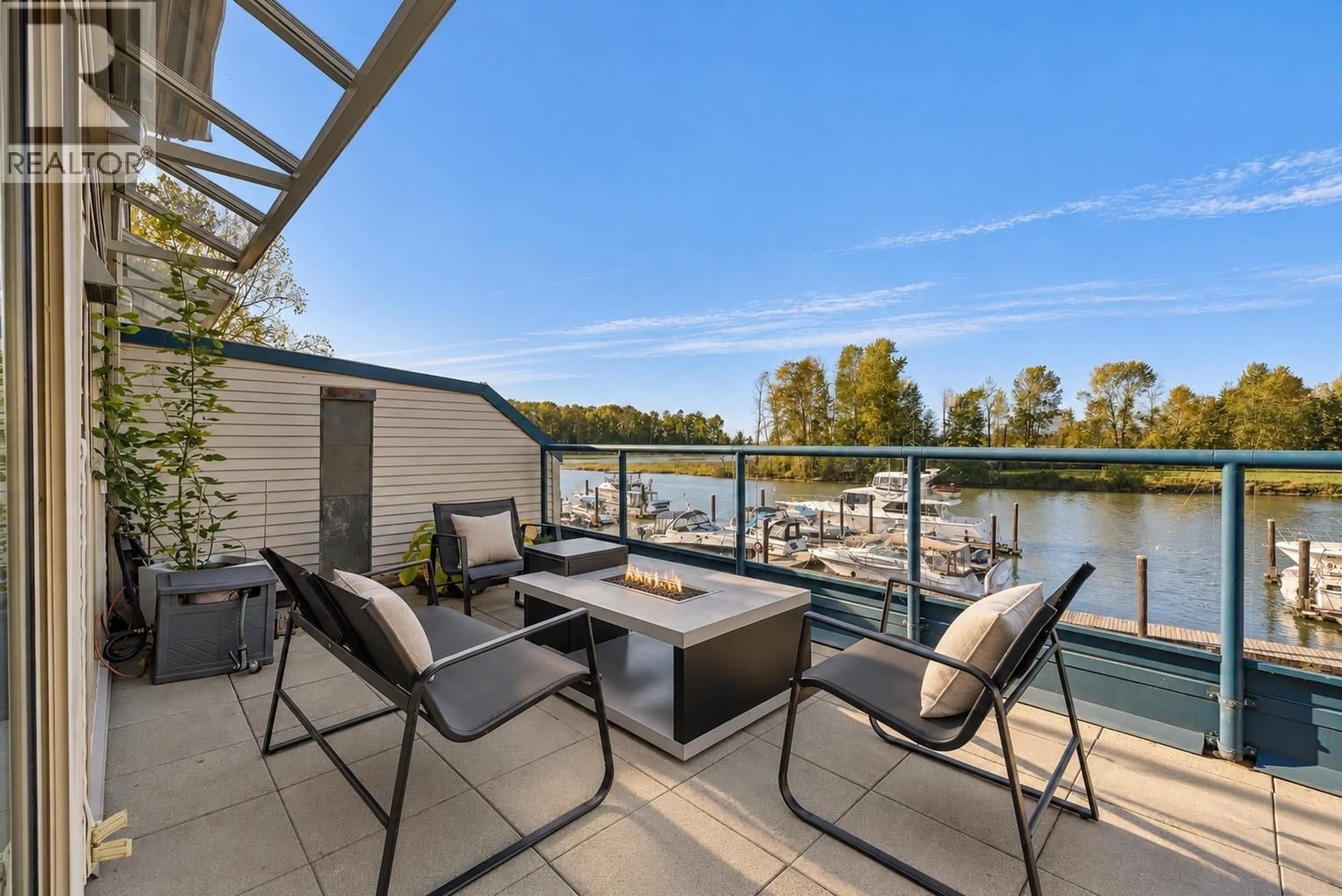Unknown for 202 - 4743 RIVER ROAD, Ladner British Columbia V4K1R9