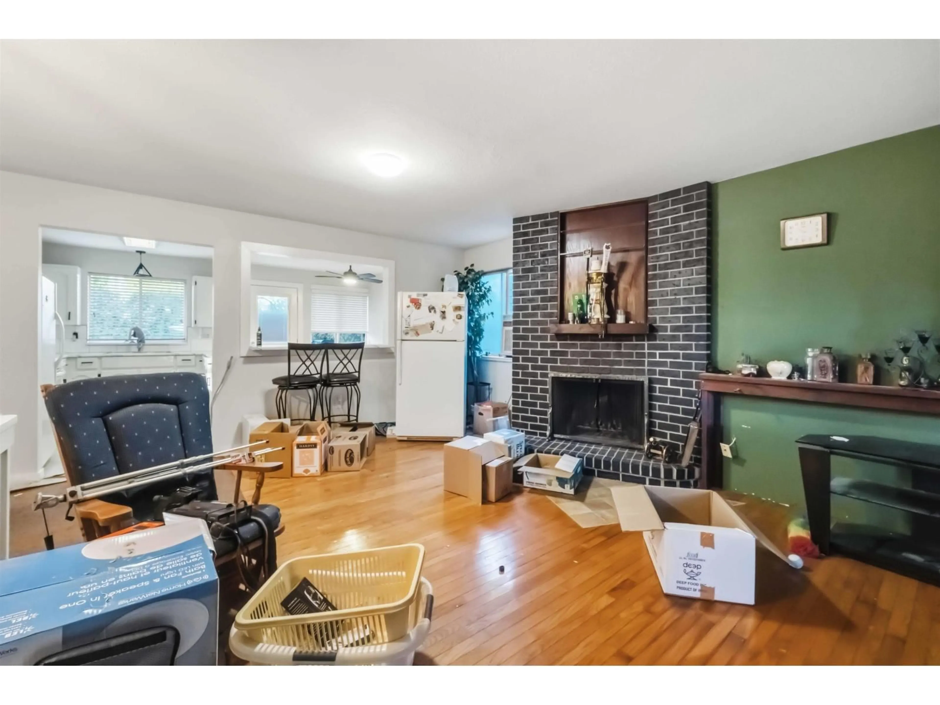 Unknown for 3743 NANAIMO CRESCENT, Abbotsford British Columbia V2T4Z7