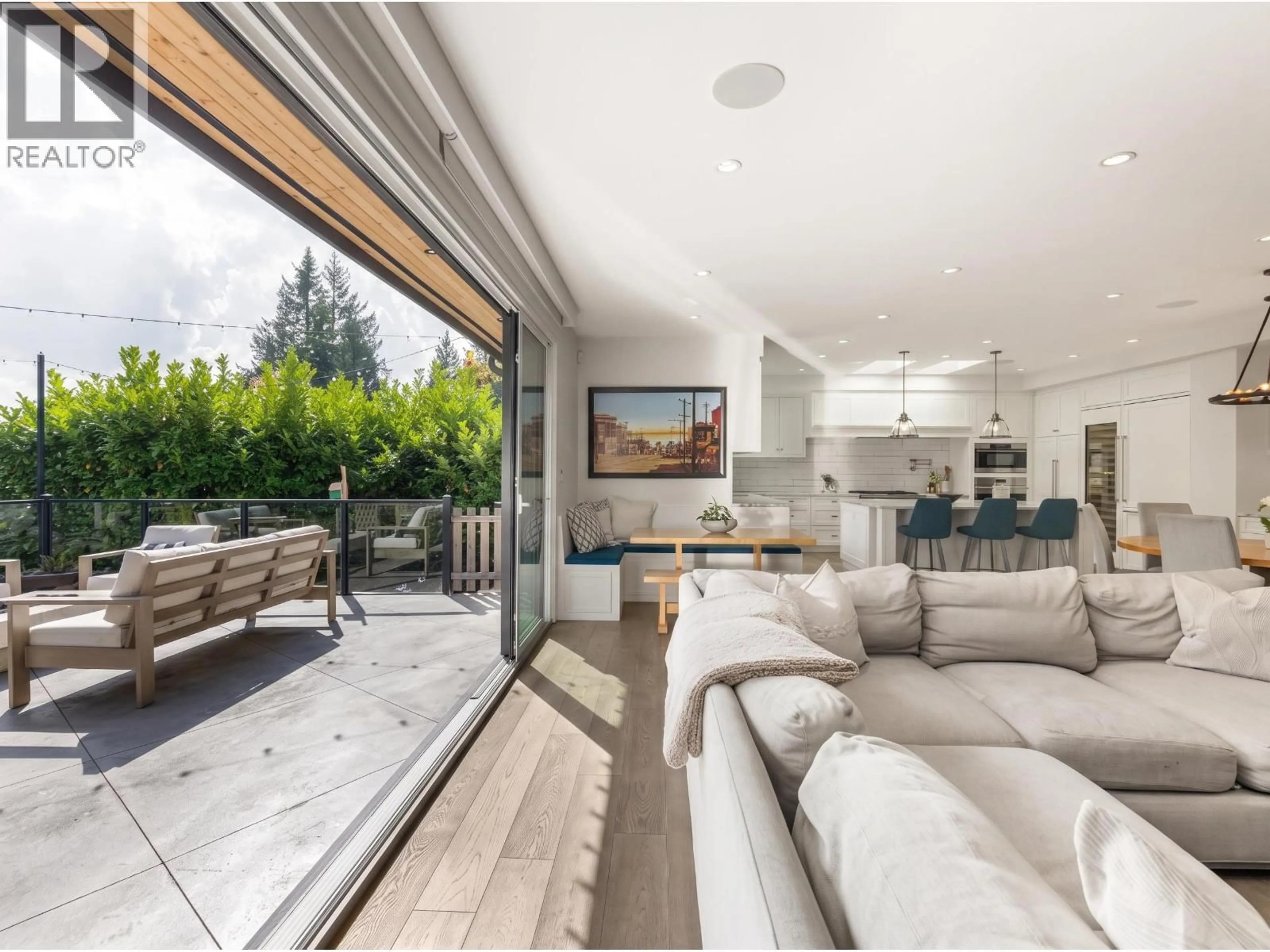 Unknown for 540 BRAND STREET, North Vancouver British Columbia V7N1G1