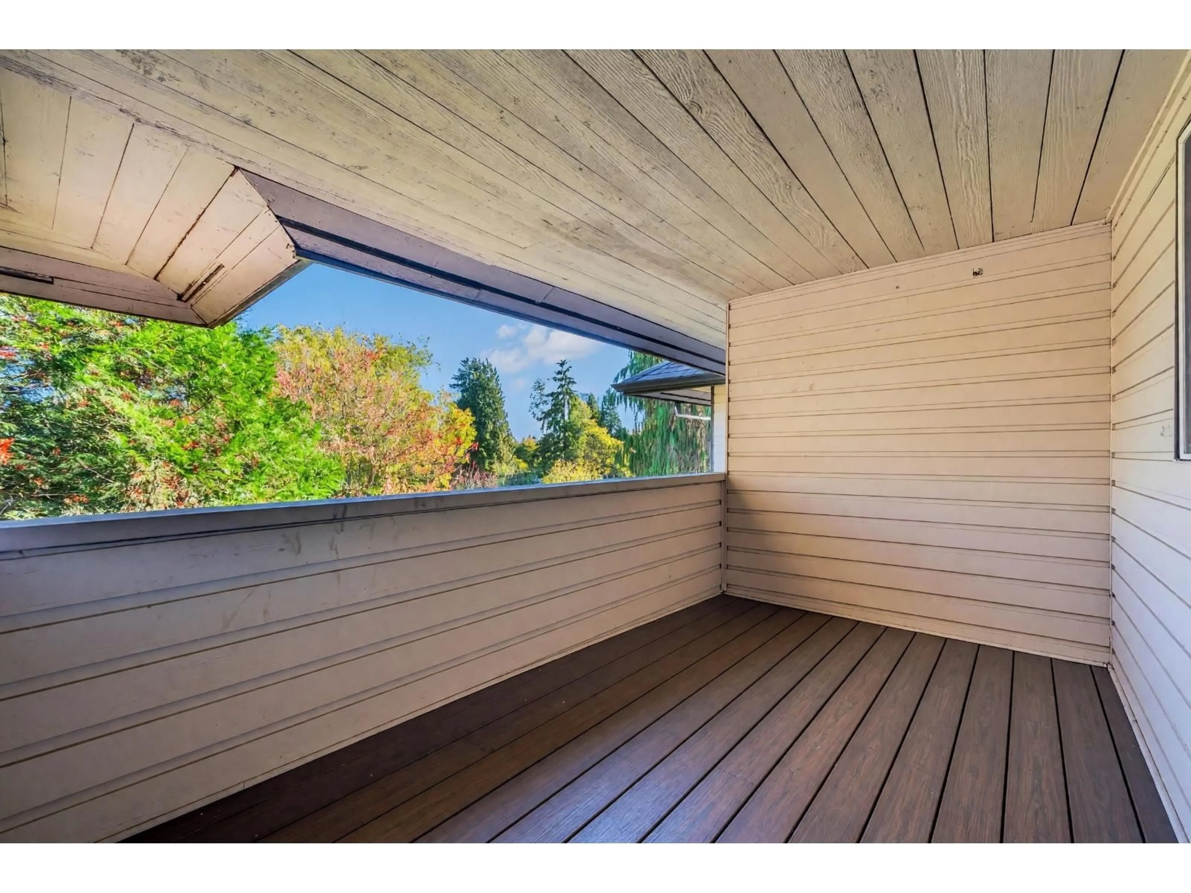 Unknown for 14846 - HOLLY PARK LANE, Surrey British Columbia V3R6Y2