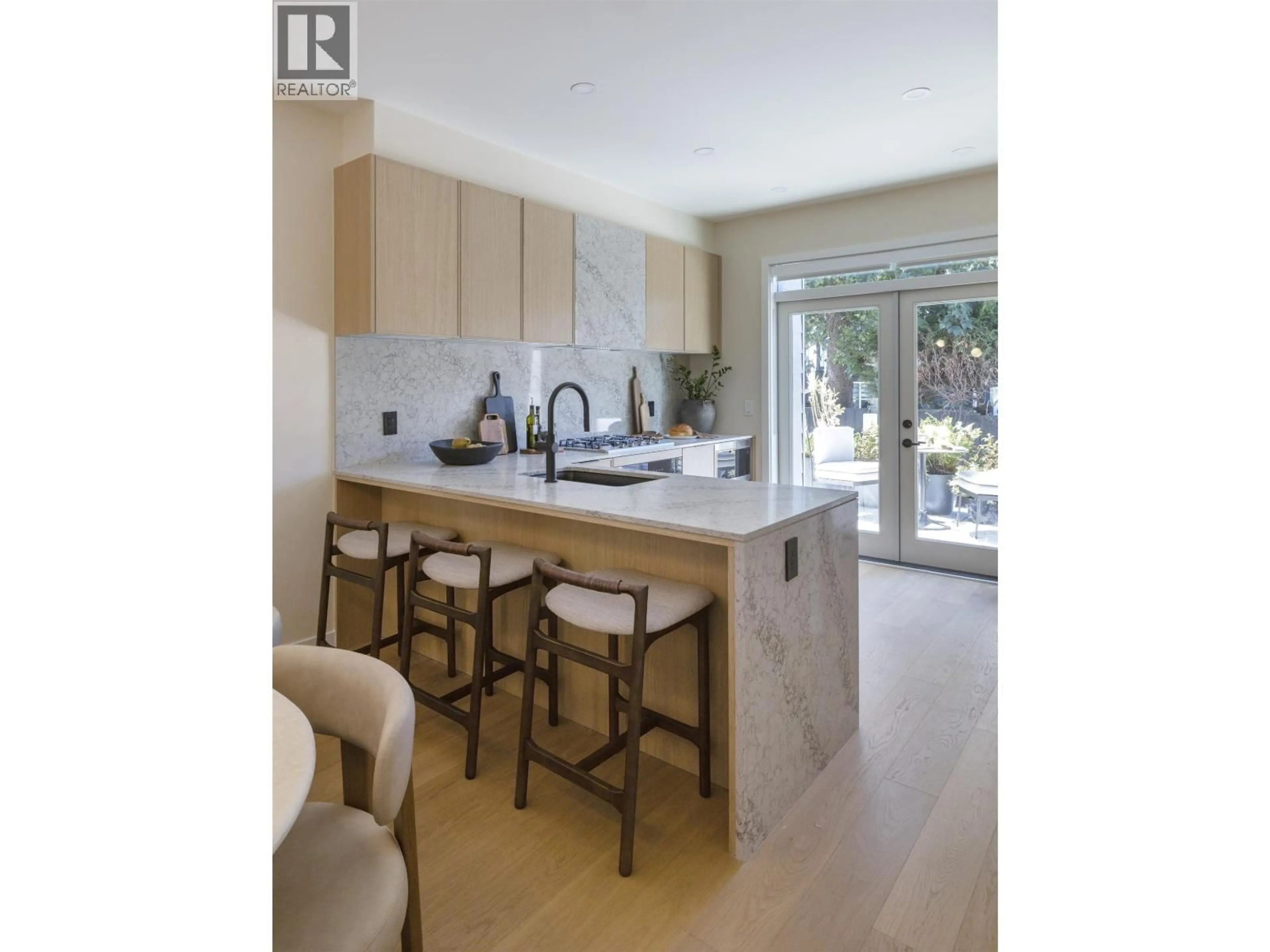 Open concept kitchen, unknown for 171 - 5431 OAK STREET, Vancouver British Columbia V6M2V5