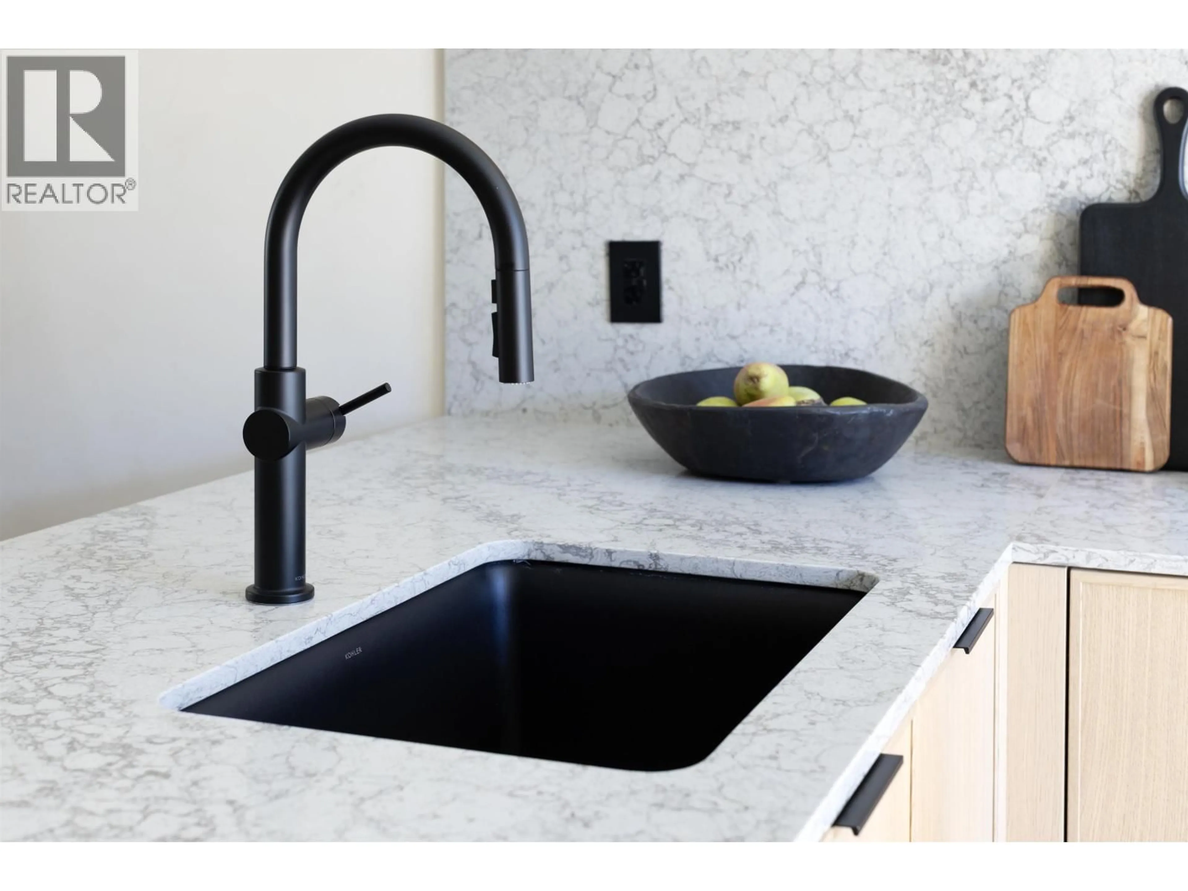 Contemporary kitchen, ceramic/tile floor for 174 - 5431 OAK STREET, Vancouver British Columbia V6M2V5