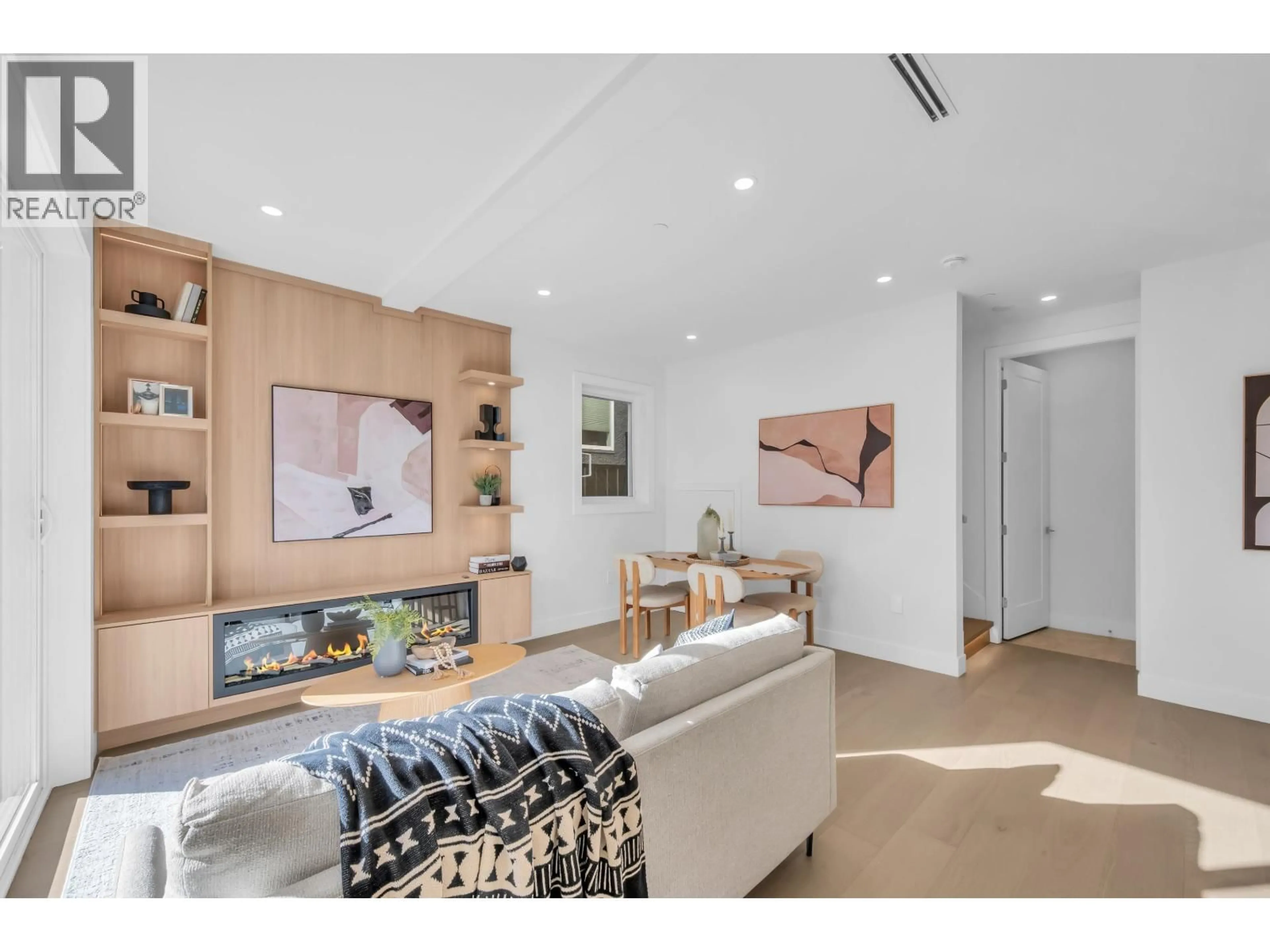 Living room with furniture, wood/laminate floor for 1 - 3034 5TH AVENUE, Vancouver British Columbia V5M1N8