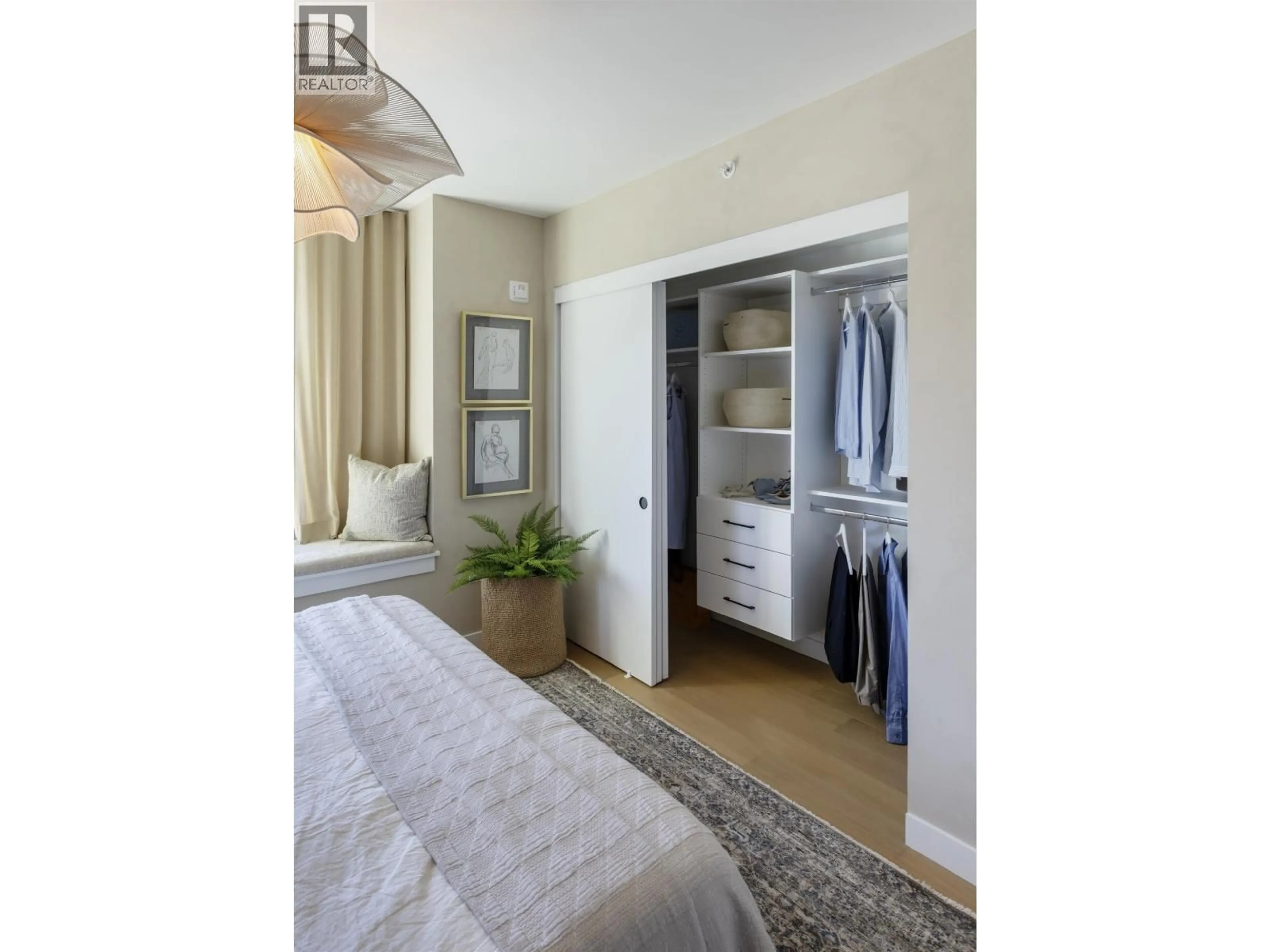 Storage room or clothes room or walk-in closet for 158 - 5377 OAK STREET, Vancouver British Columbia V6M2V5