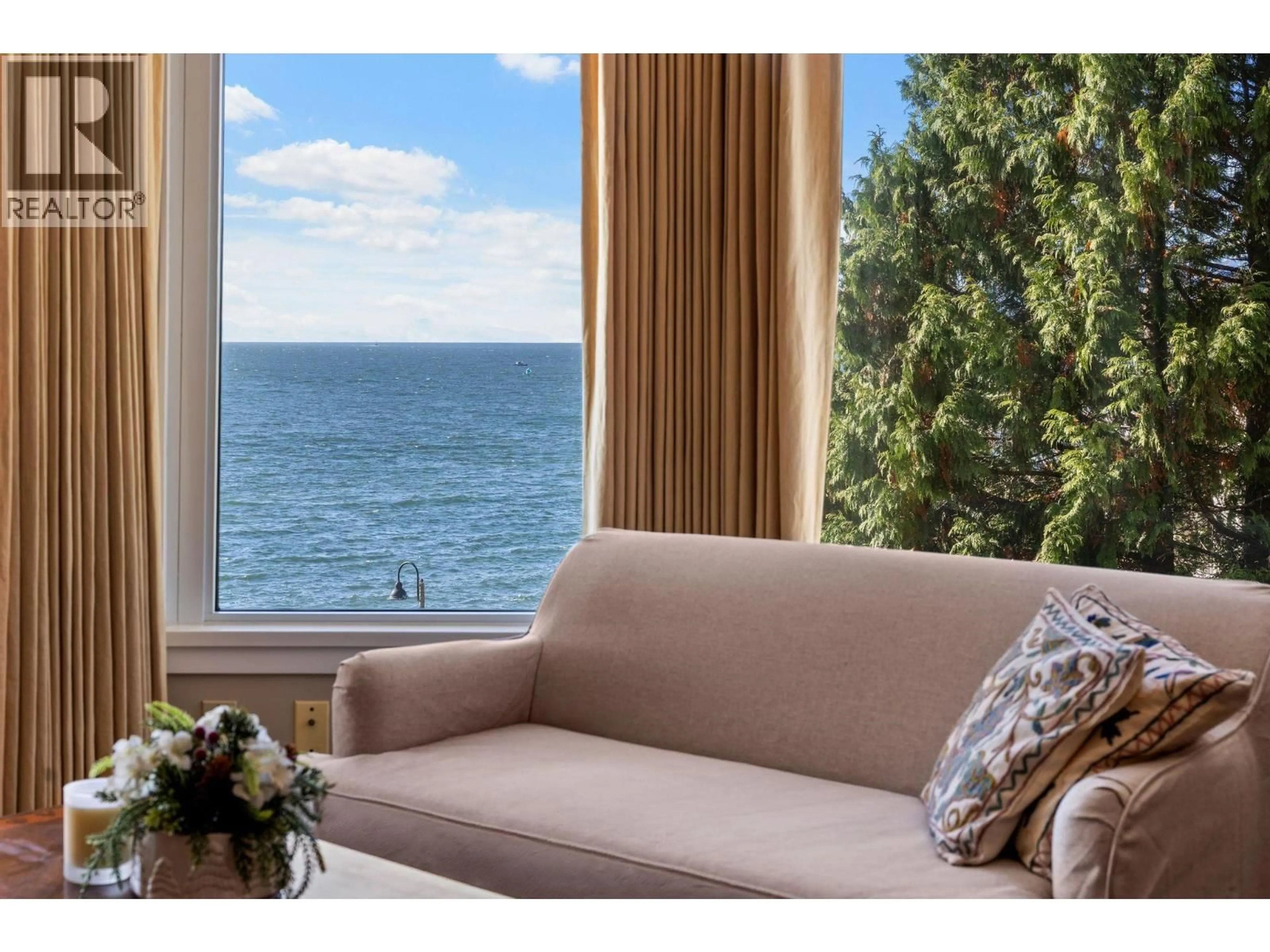 A pic of a room for 103 - 2280 BELLEVUE AVENUE, West Vancouver British Columbia V7V1C6